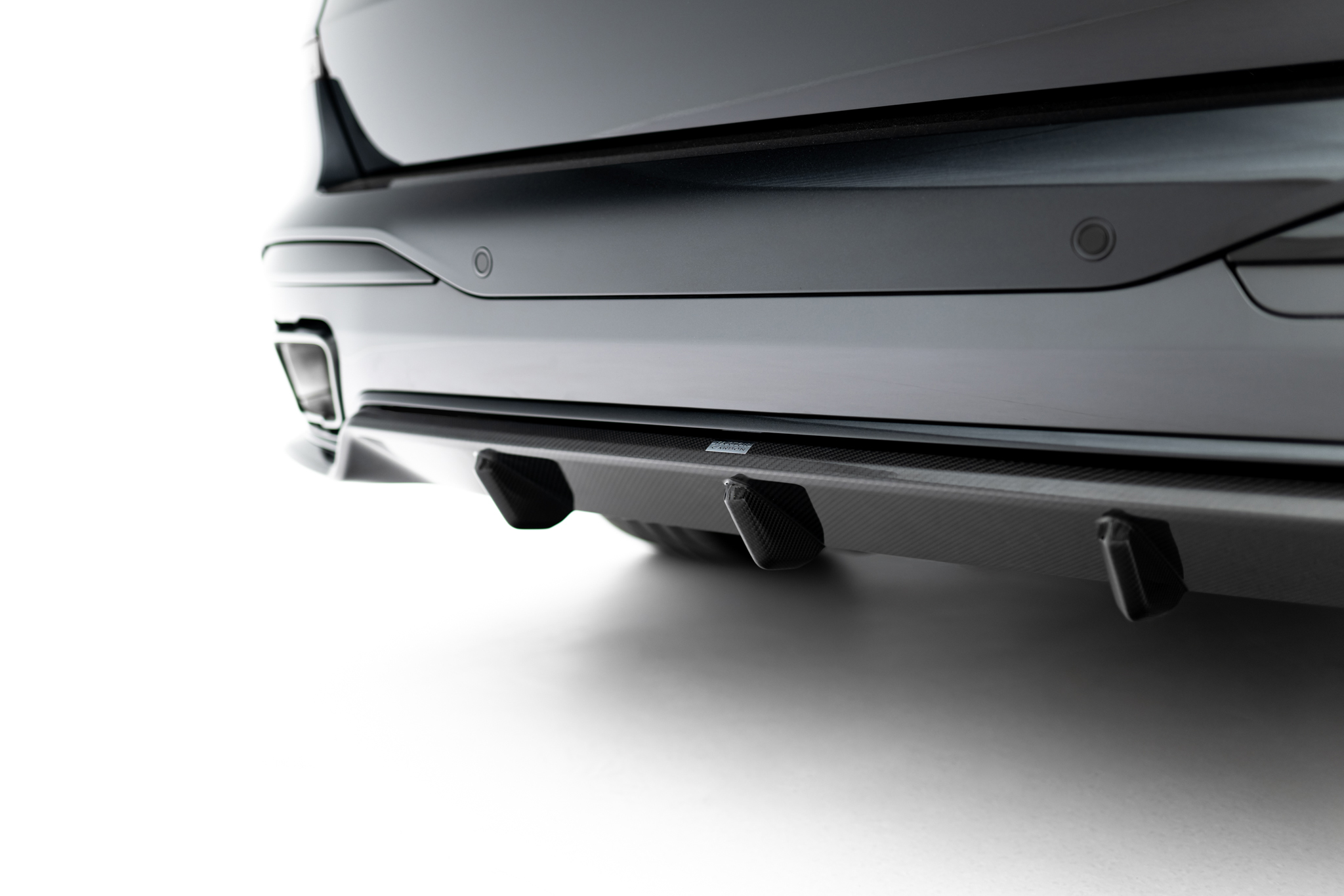 PREPREG CARBON FIBER REAR DIFFUSER SUITABLE FOR BMW X7 M-PACK G07 FACELIFT (VERSION WITHOUT TOWBAR) – MAXTON DESIGN - 7