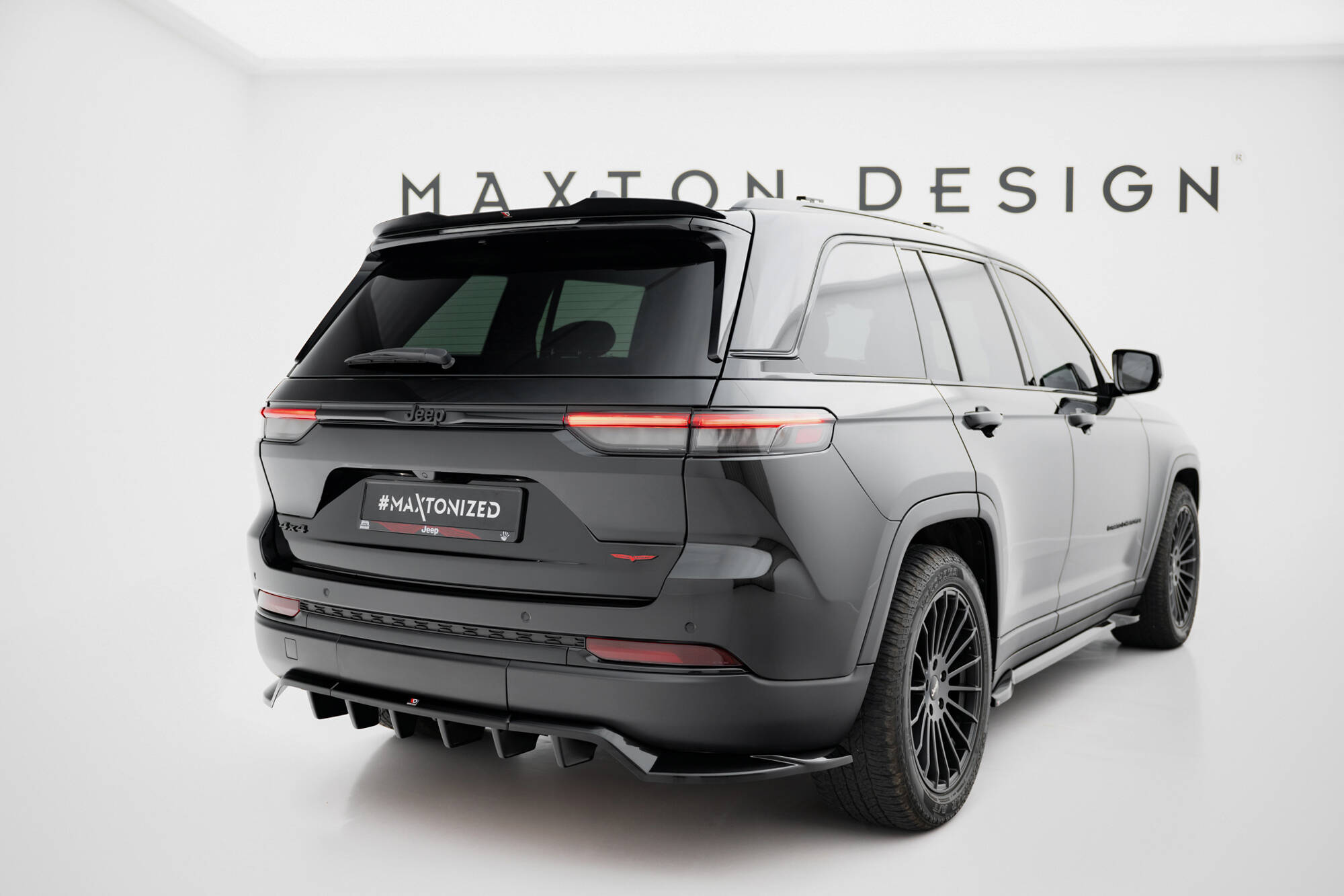 SPOILER CAP SUITABLE FOR JEEP GRAND CHEROKEE MK5 – MAXTON DESIGN