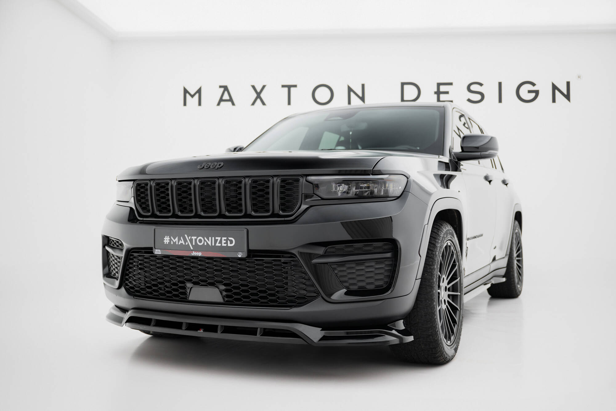 FRONT SPLITTER SUITABLE FOR JEEP GRAND CHEROKEE MK5 – MAXTON DESIGN