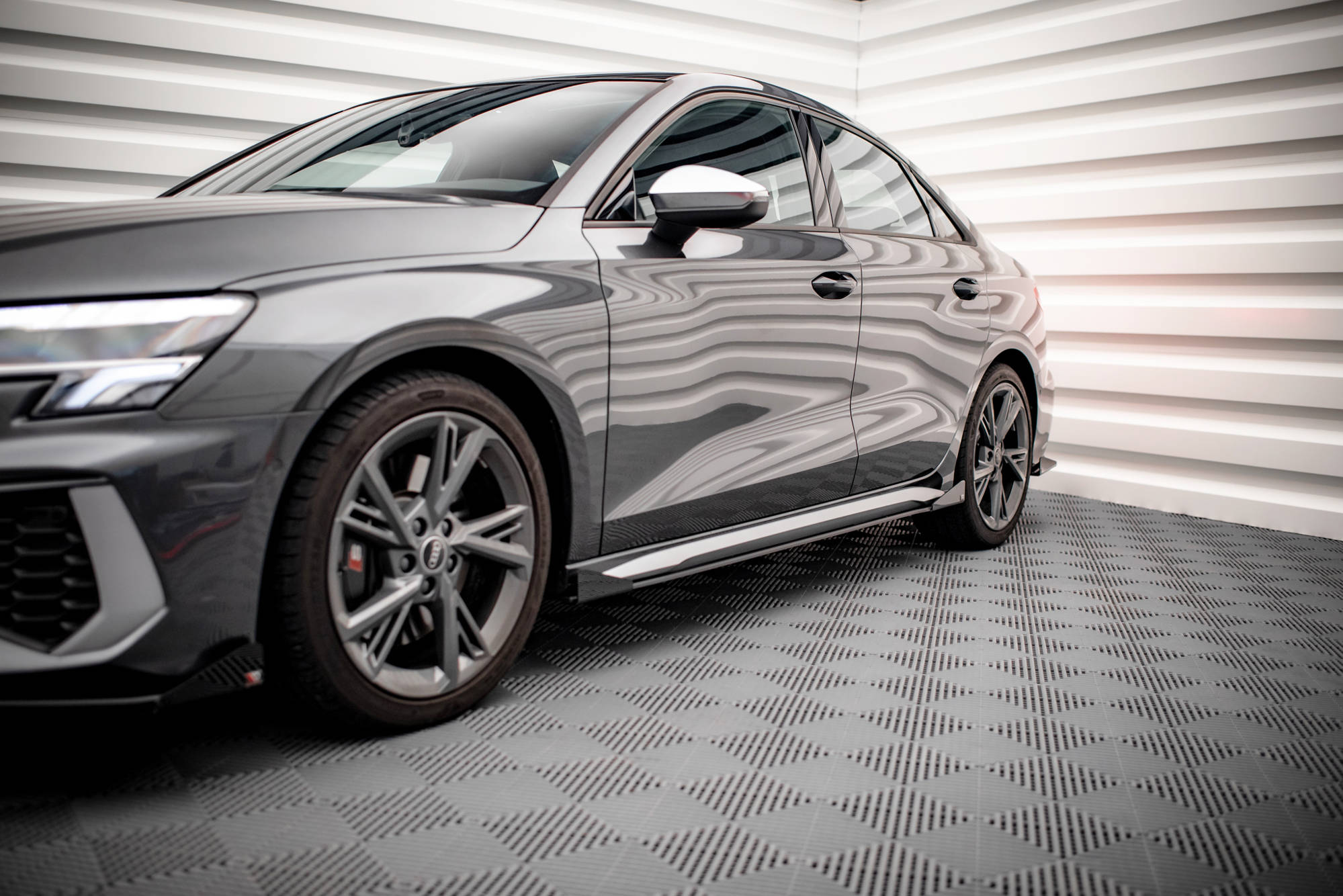 Side Flaps Audi S3 / A3 S-Line 8Y - 2