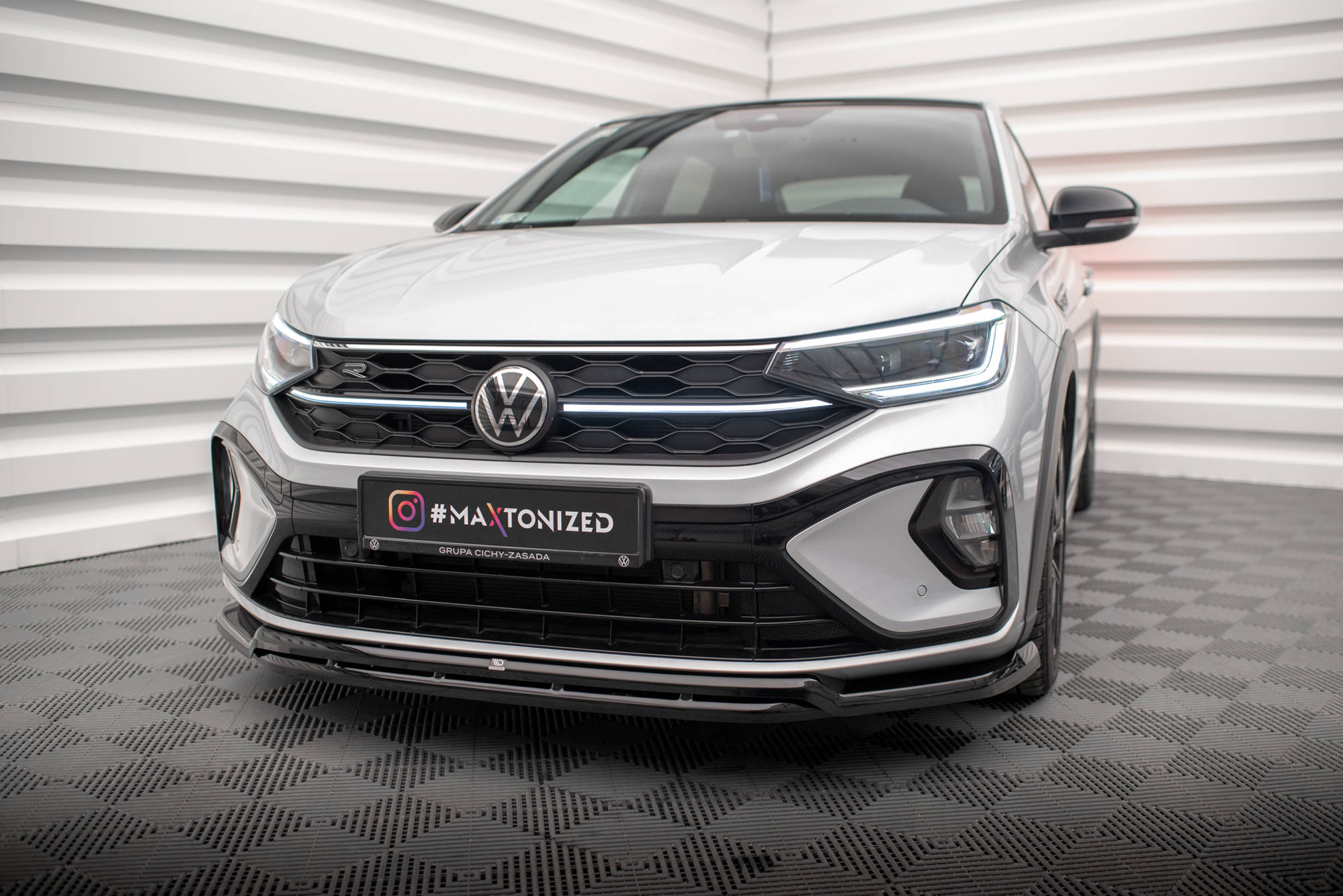 Front Splitter VW Taigo R-Line Mk1 - 3