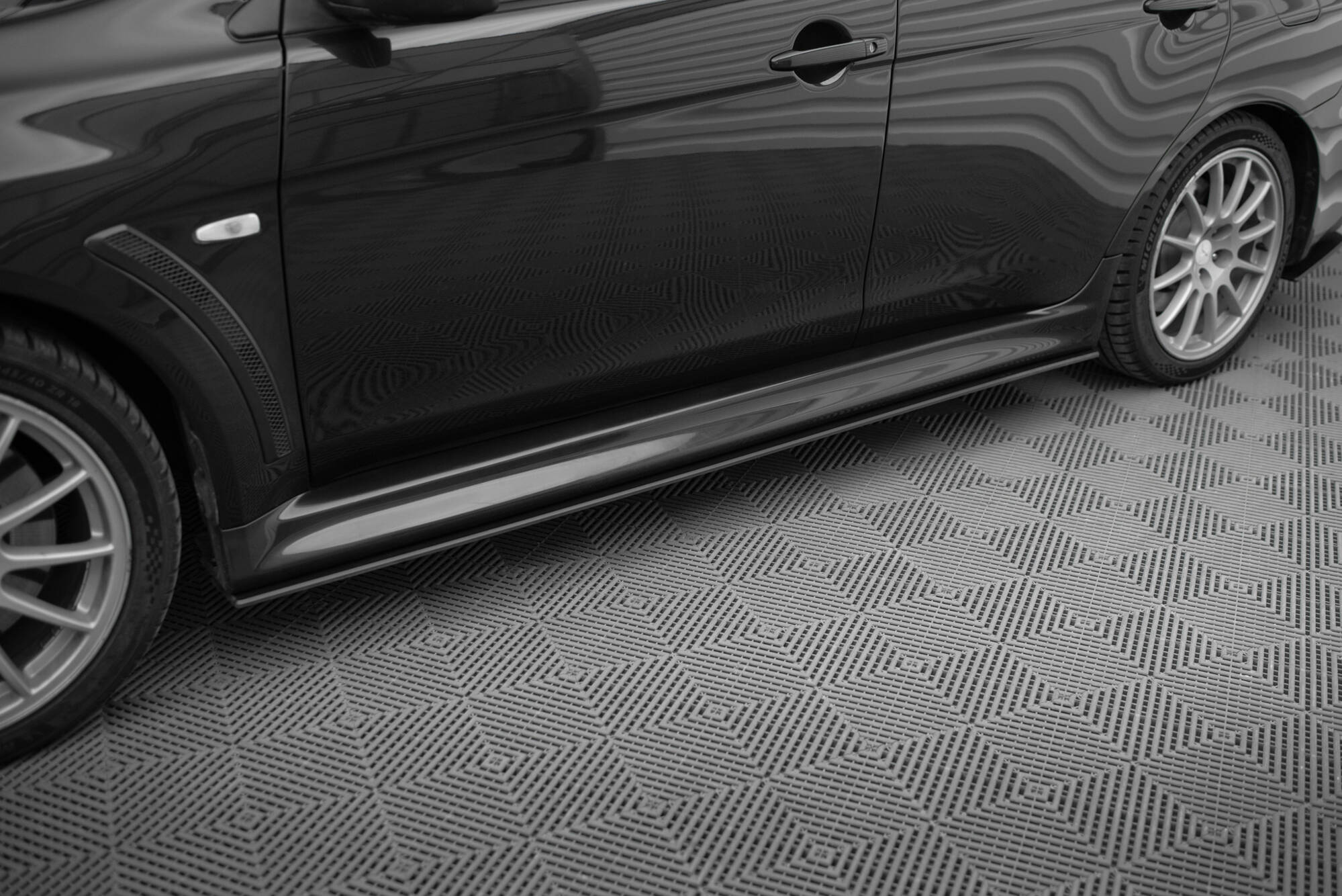 STREET PRO SIDE SKIRTS DIFFUSERS SUITABLE FOR MITSUBISHI LANCER EVO X – MAXTON DESIGN - 2