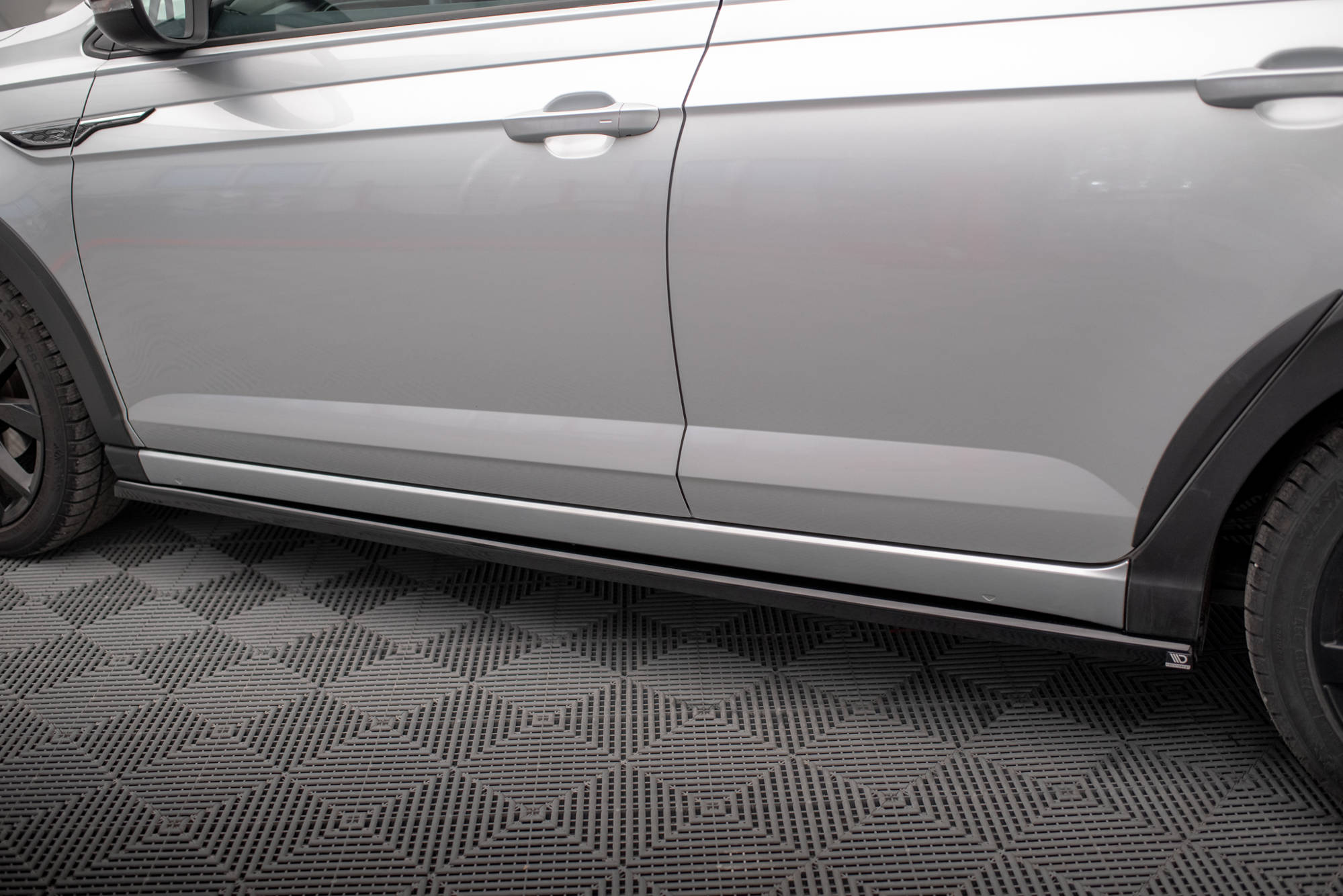 Side Skirts Diffusers VW Taigo R-Line Mk1 - 4