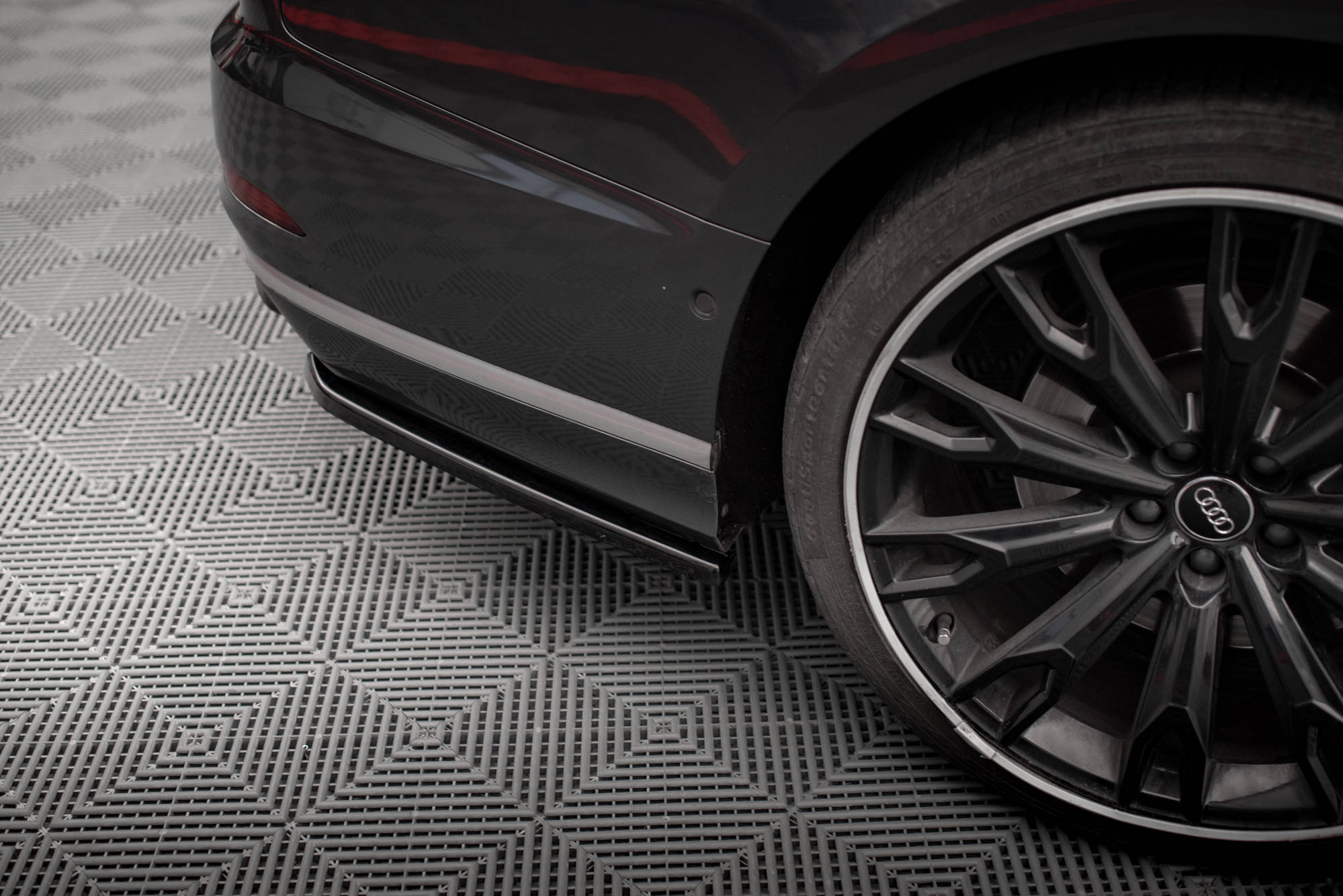Rear Side Splitters V.1 Audi S8 D5 - 4