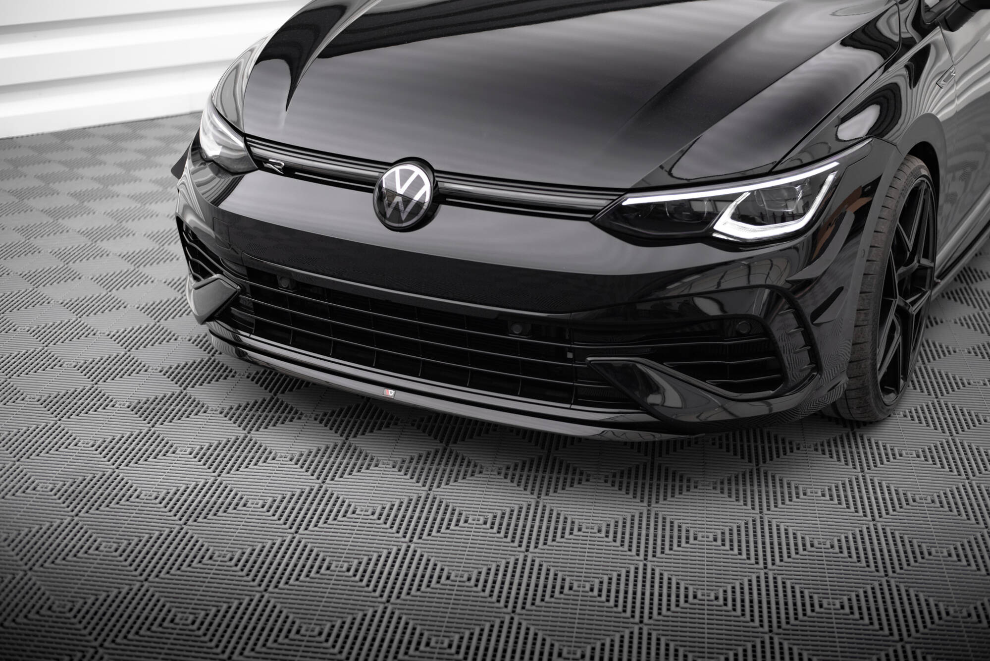 Front Splitter V.7 Volkswagen Golf R Mk8 - 3