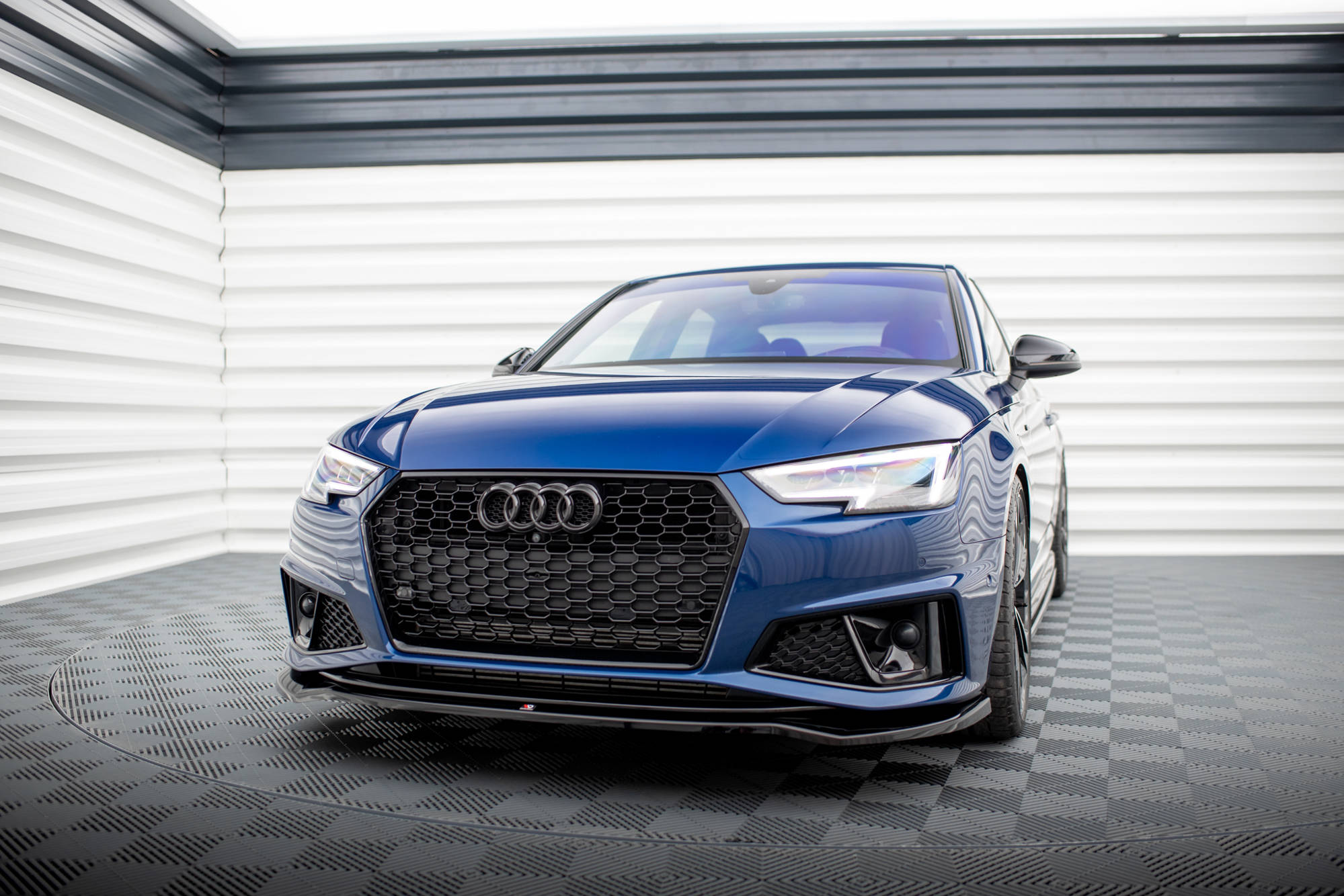 Front Splitter V.2 Audi A4 Competition B9 - 4