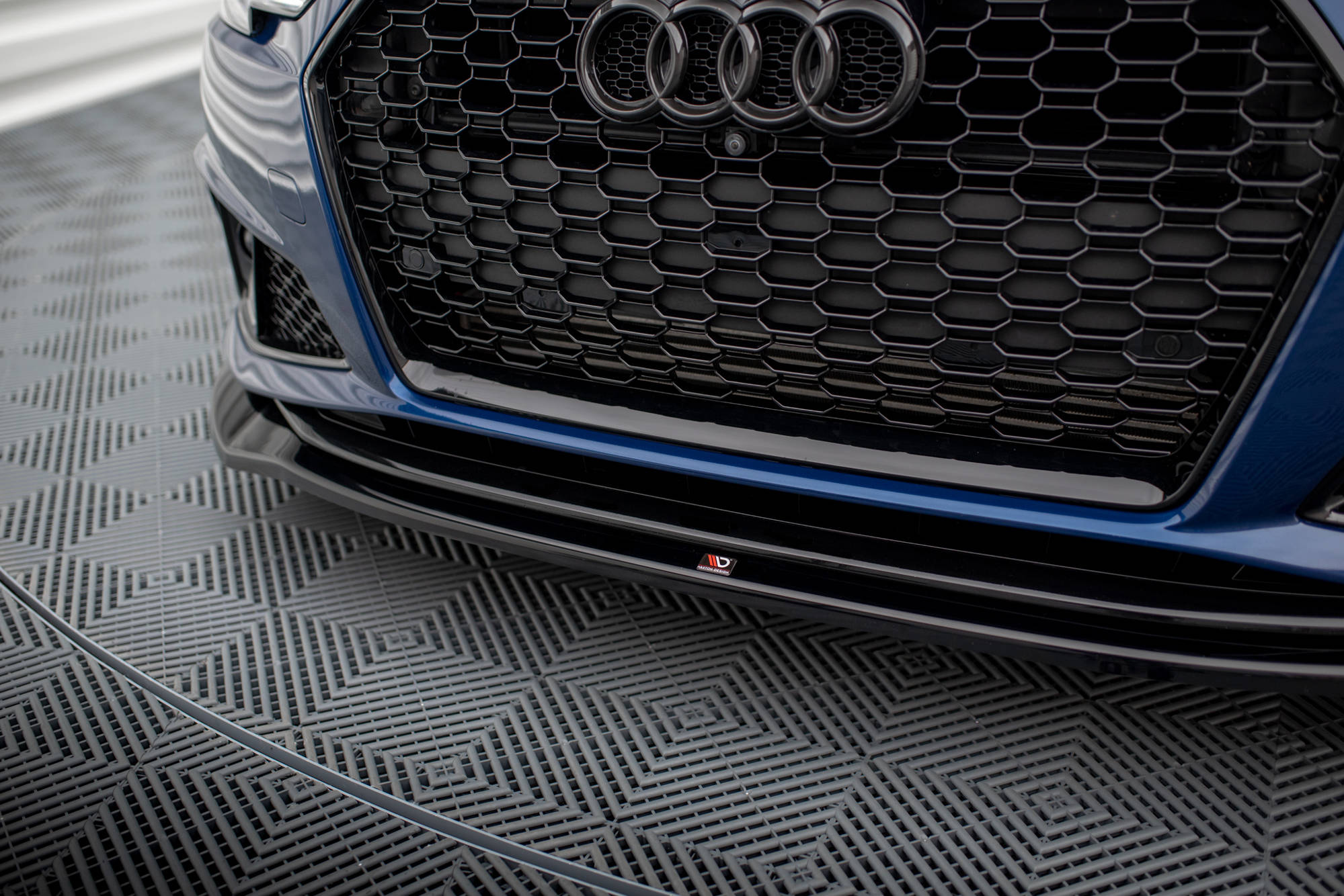 Front Splitter V.2 Audi A4 Competition B9 - 3