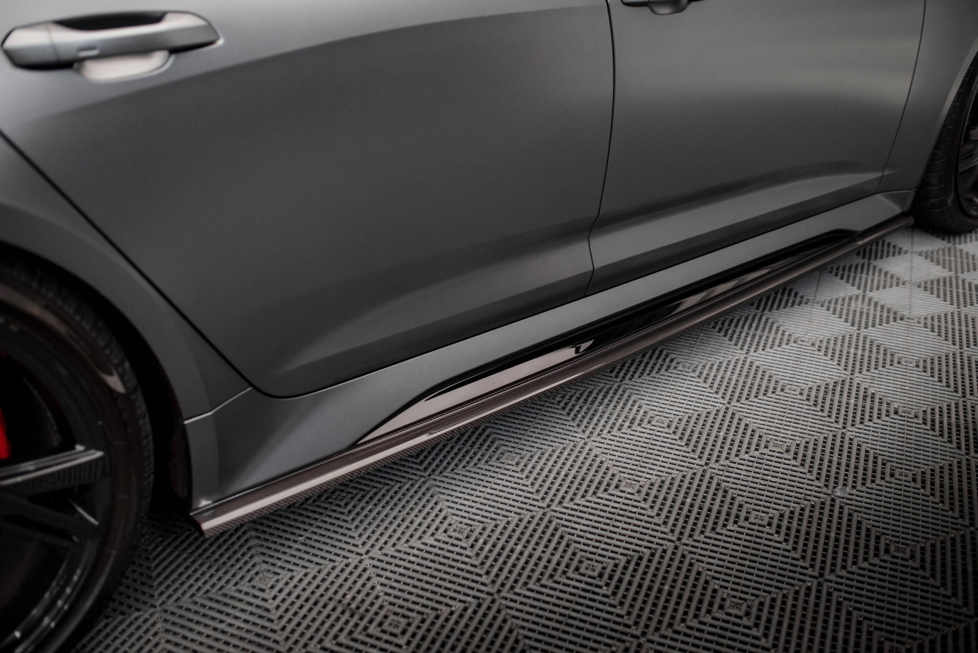 Carbon Fiber Side Skirts Audi RS6 C8 / RS7 C8 - 9