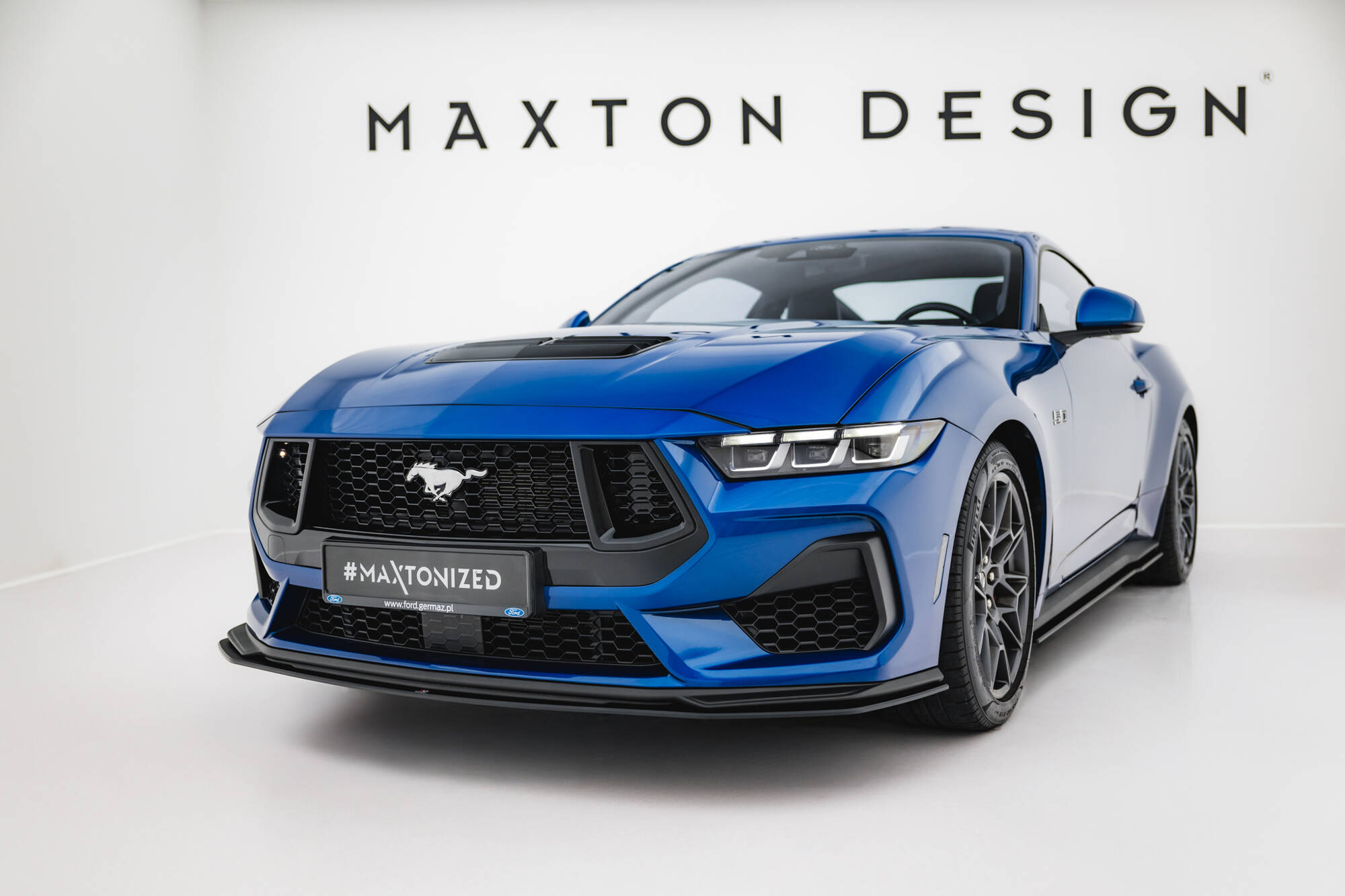 STREET PRO FRONT SPLITTER SUITABLE FOR FORD MUSTANG GT MK7 – MAXTON DESIGN