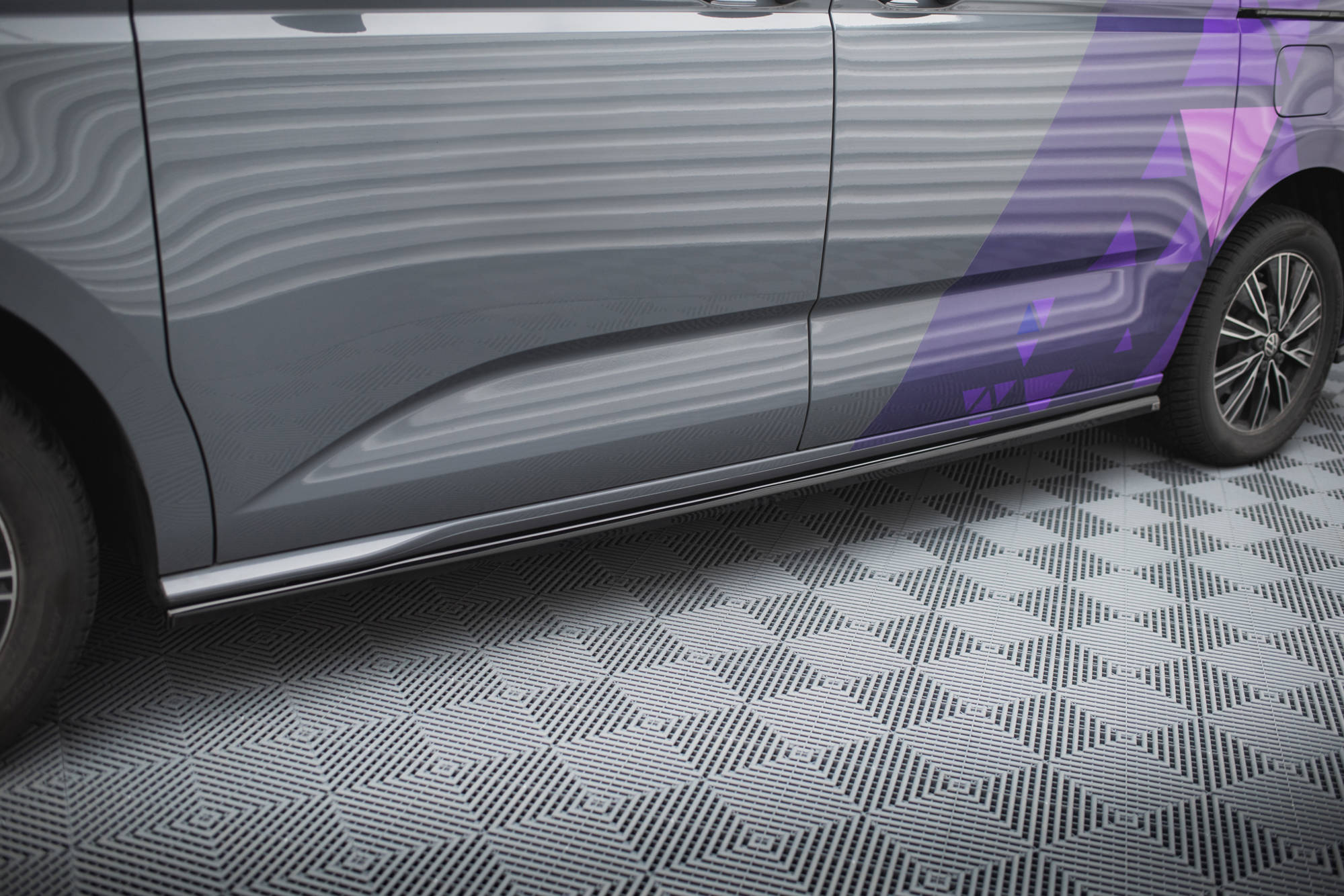 Side Skirts Diffusers VW Multivan T7 - 3
