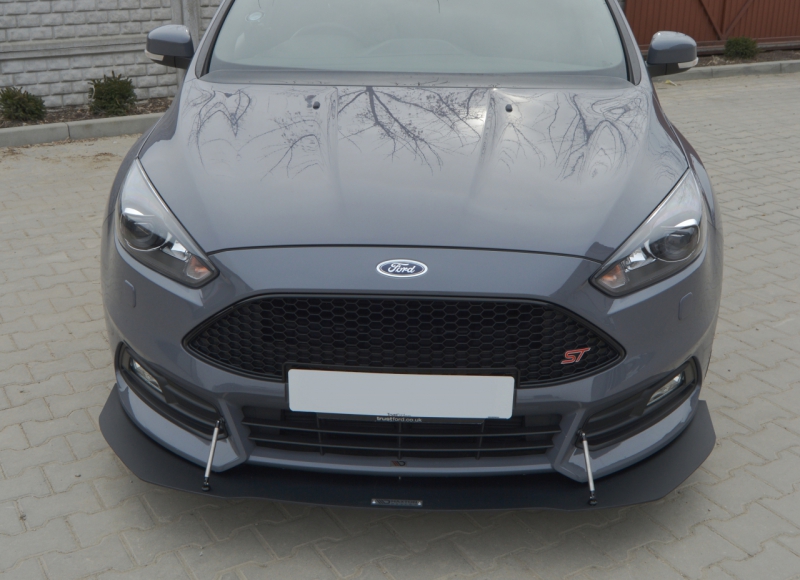 FRÄMRE STÖTFÅNGARE RACING LÄPP FOCUS ST MK3 FACELIFT - 4