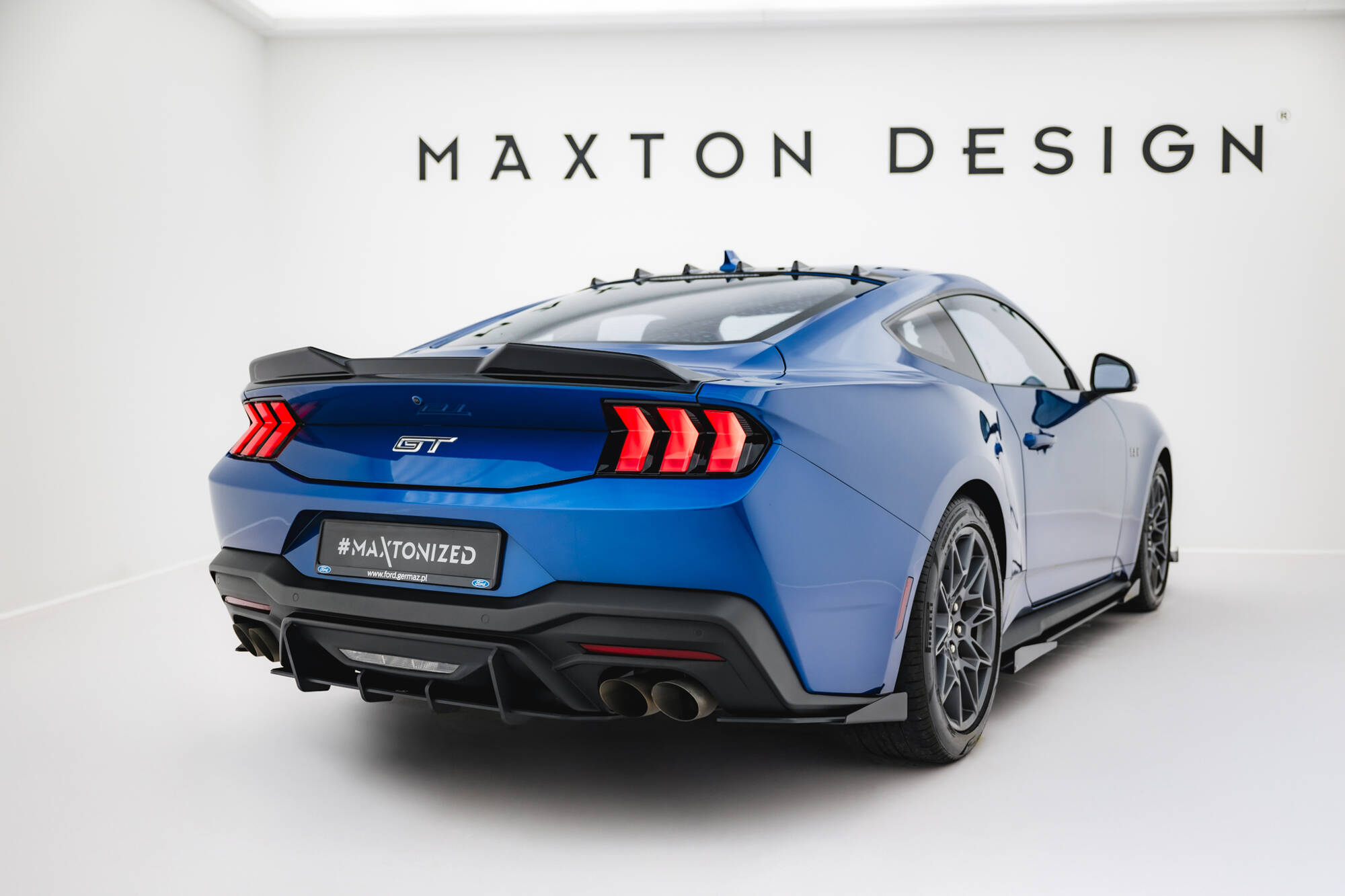 STREET PRO REAR SIDE SPLITTERS + FLAPS SUITABLE FOR FORD MUSTANG GT MK7 – MAXTON DESIGN - 3