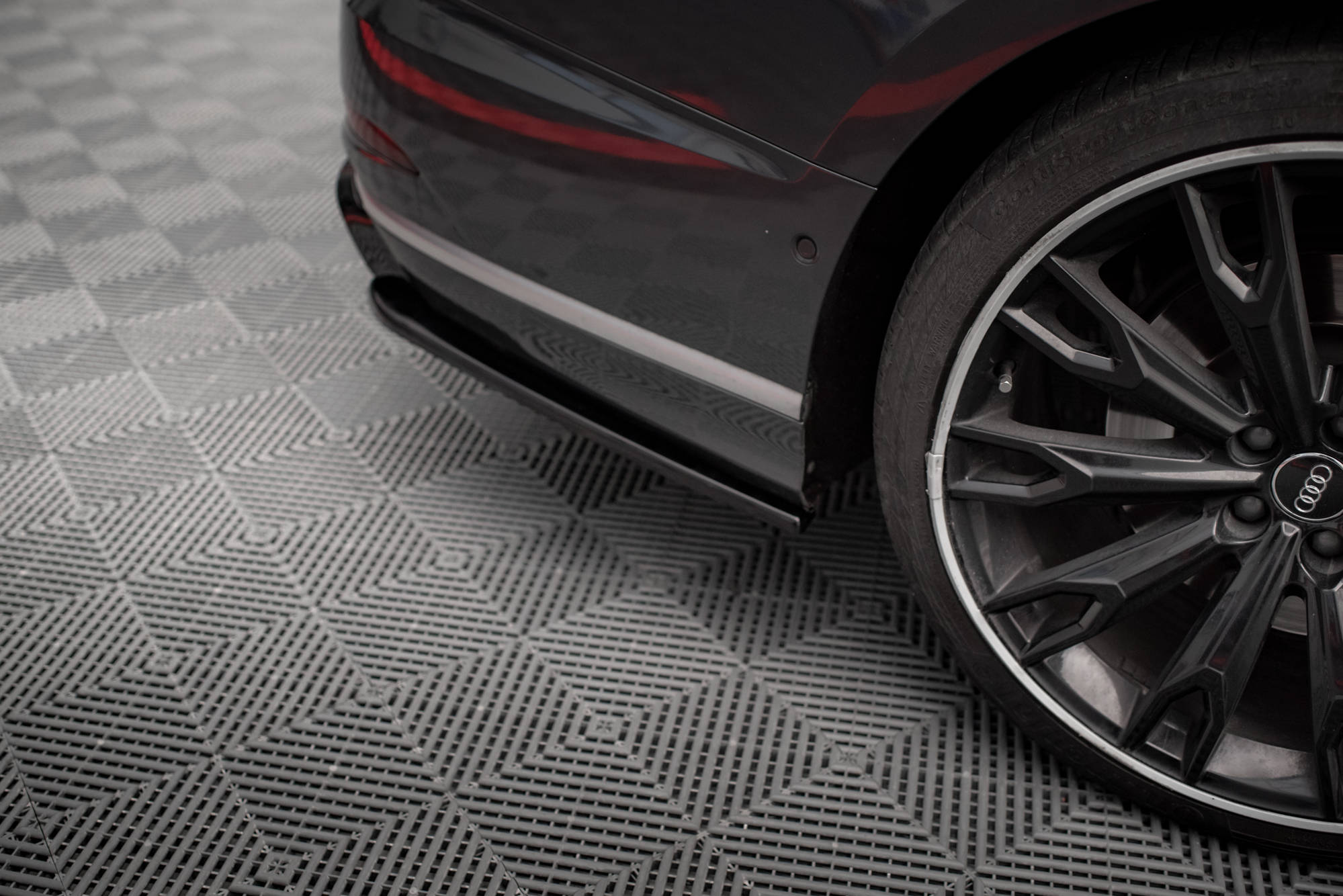 Rear Side Splitters V.2 Audi S8 D5 - 3