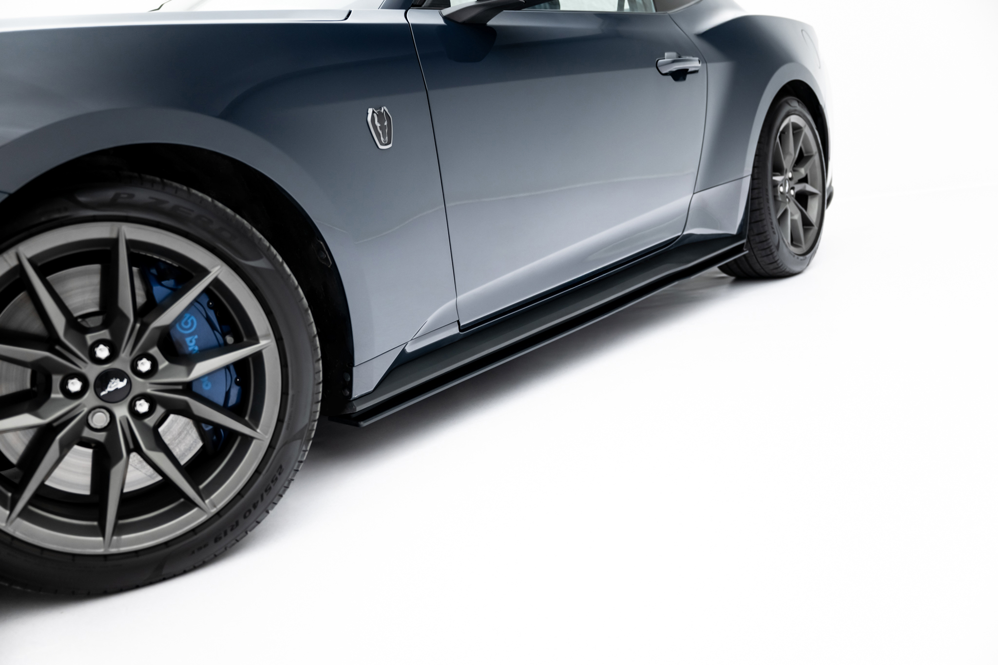 STREET PRO SIDE SKIRTS DIFFUSERS SUITABLE FOR FORD MUSTANG DARK HORSE MK7 – MAXTON DESIGN - 2