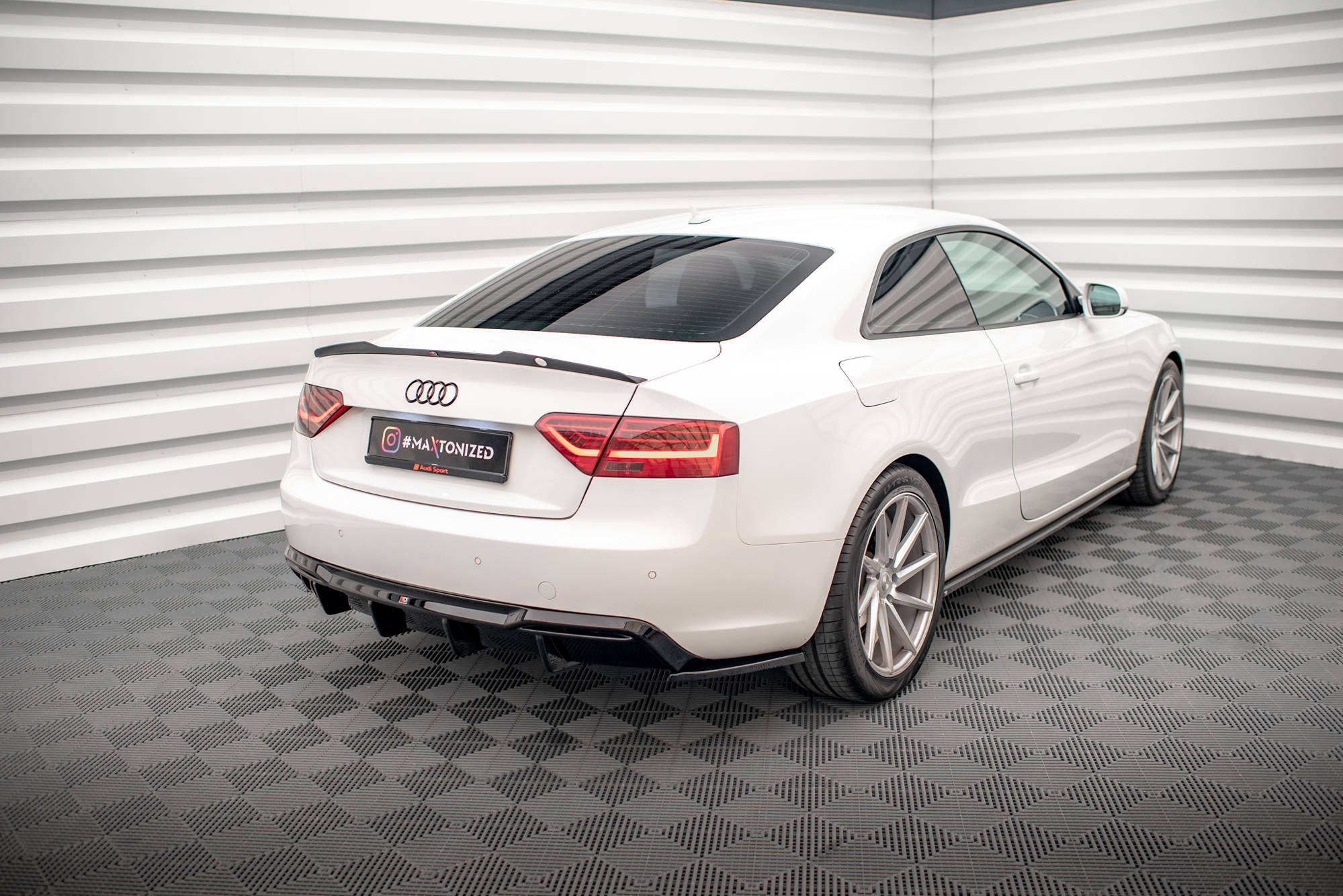 Rear Side Splitters Audi A5 Coupe 8T Facelift - 2