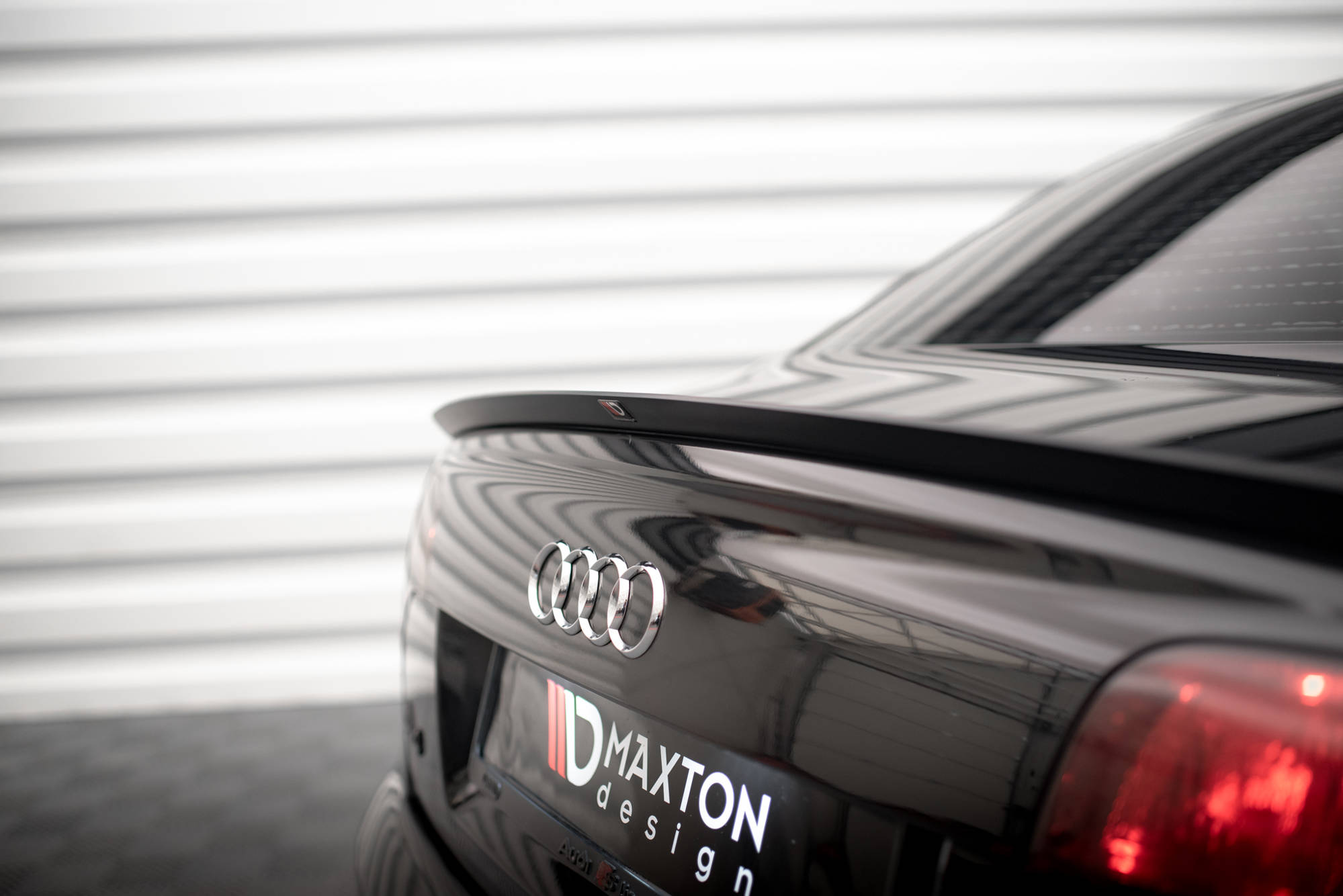 Spoiler CAP Audi A4 Sedan S-Line B7 - 4