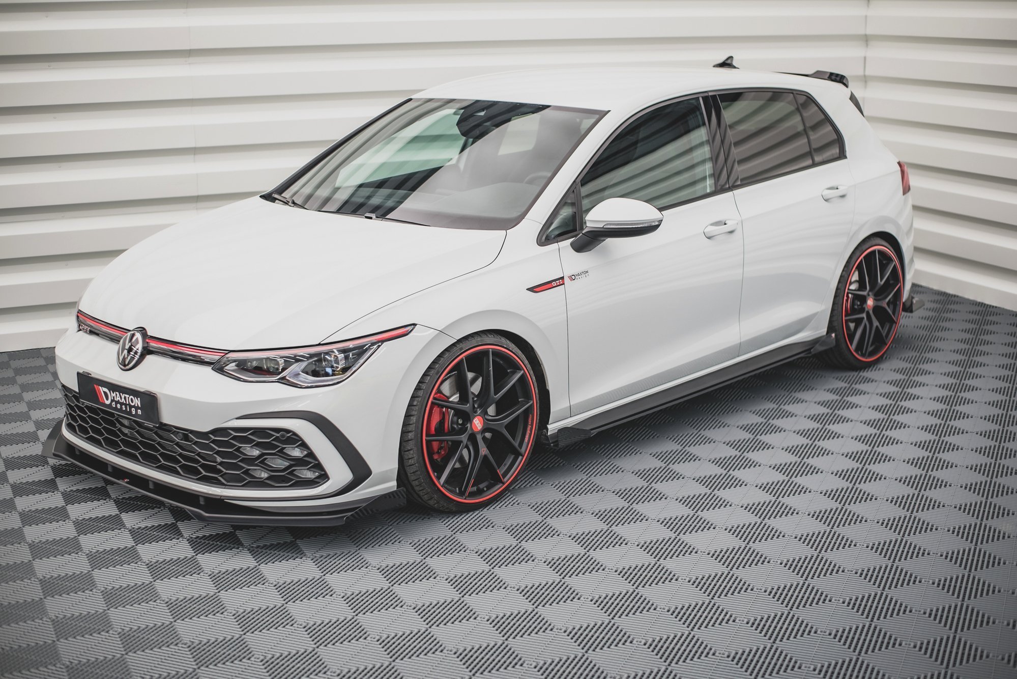 Side Flaps Volkswagen Golf GTI / GTE / GTI Clubsport / R-Line Mk8 - 3