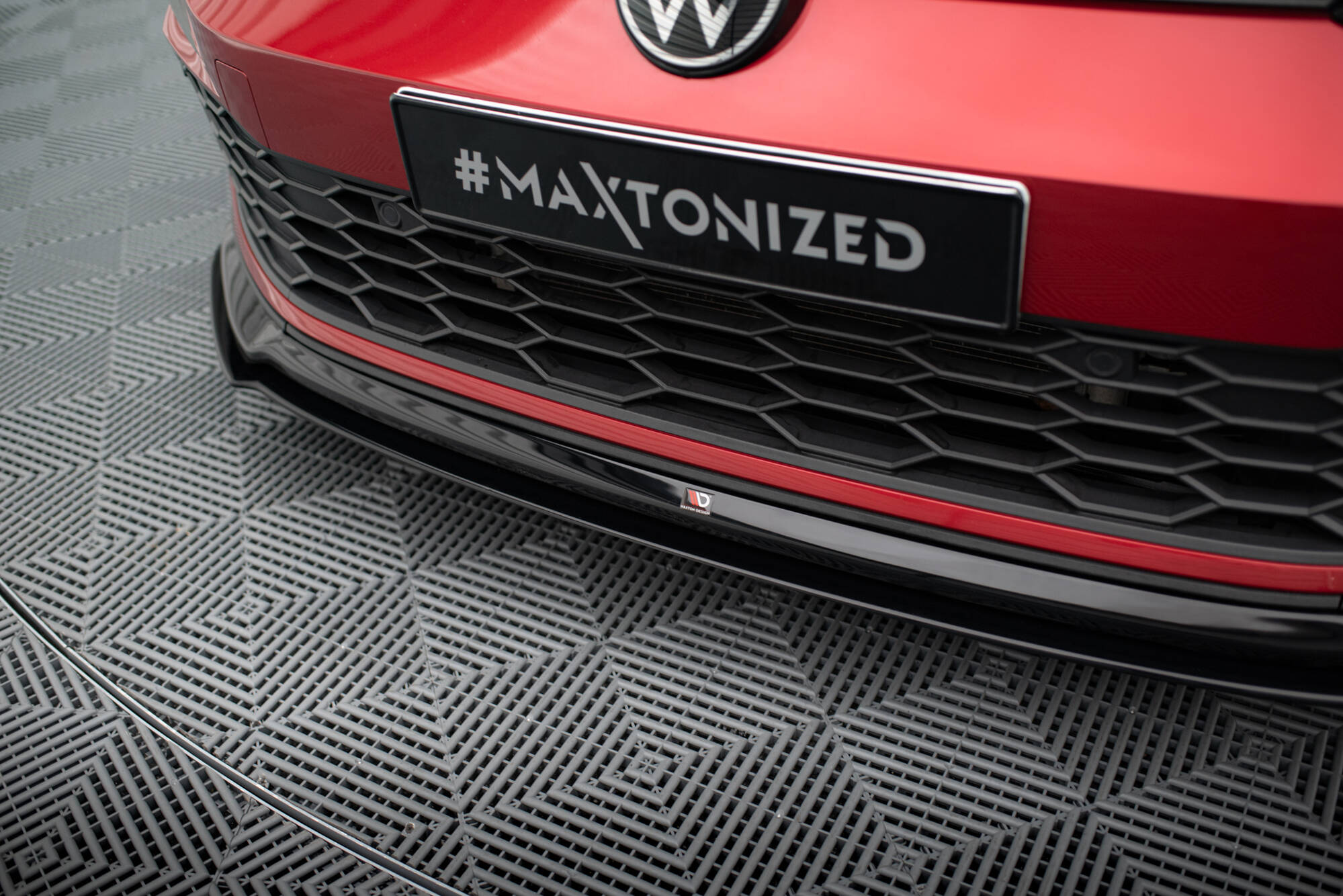 Front Splitter V.6 Volkswagen Golf GTI / GTE / R-Line Mk8 - 4