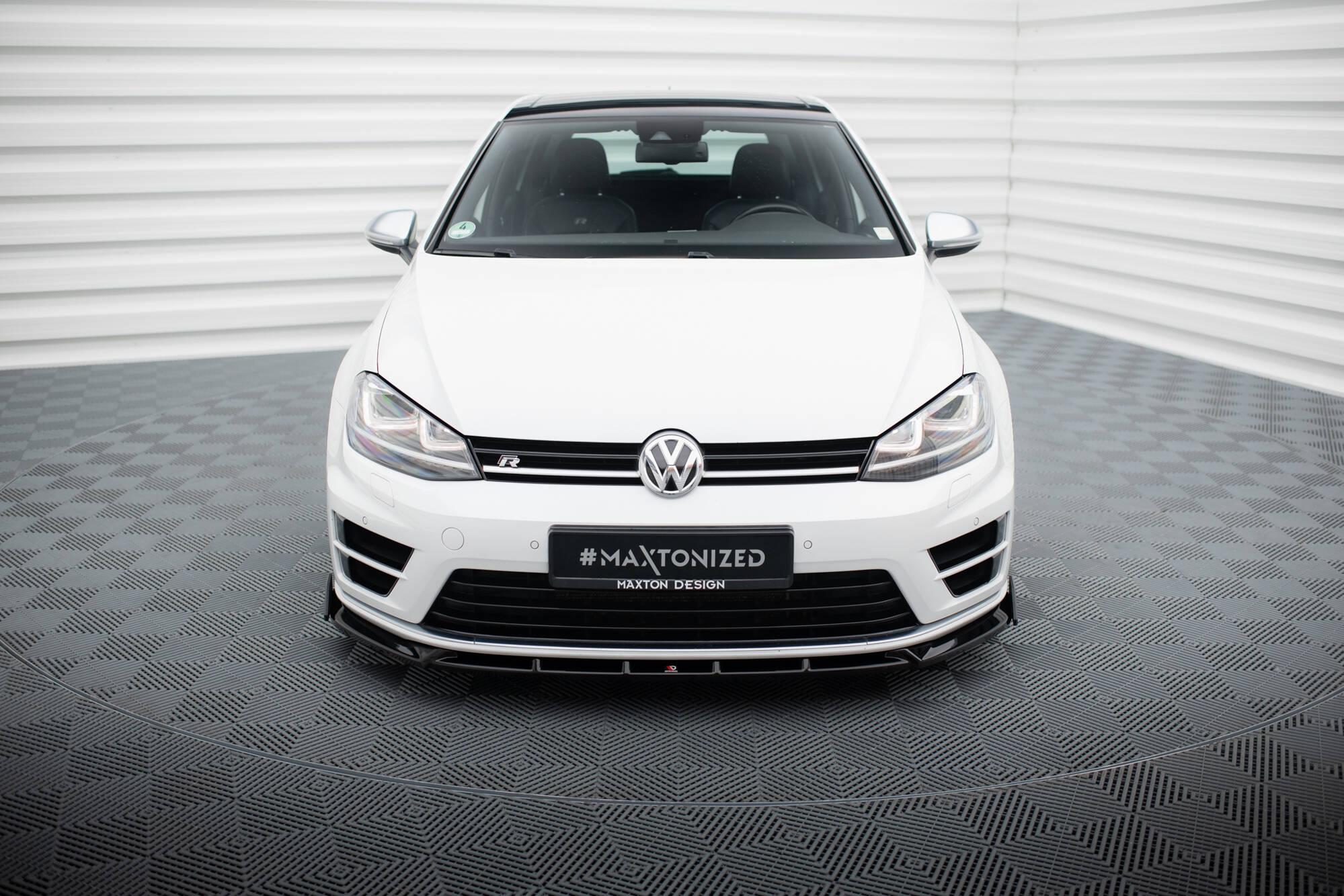 Front Splitter V.5 + Flaps Volkswagen Golf R / R-Line Mk7 - 2