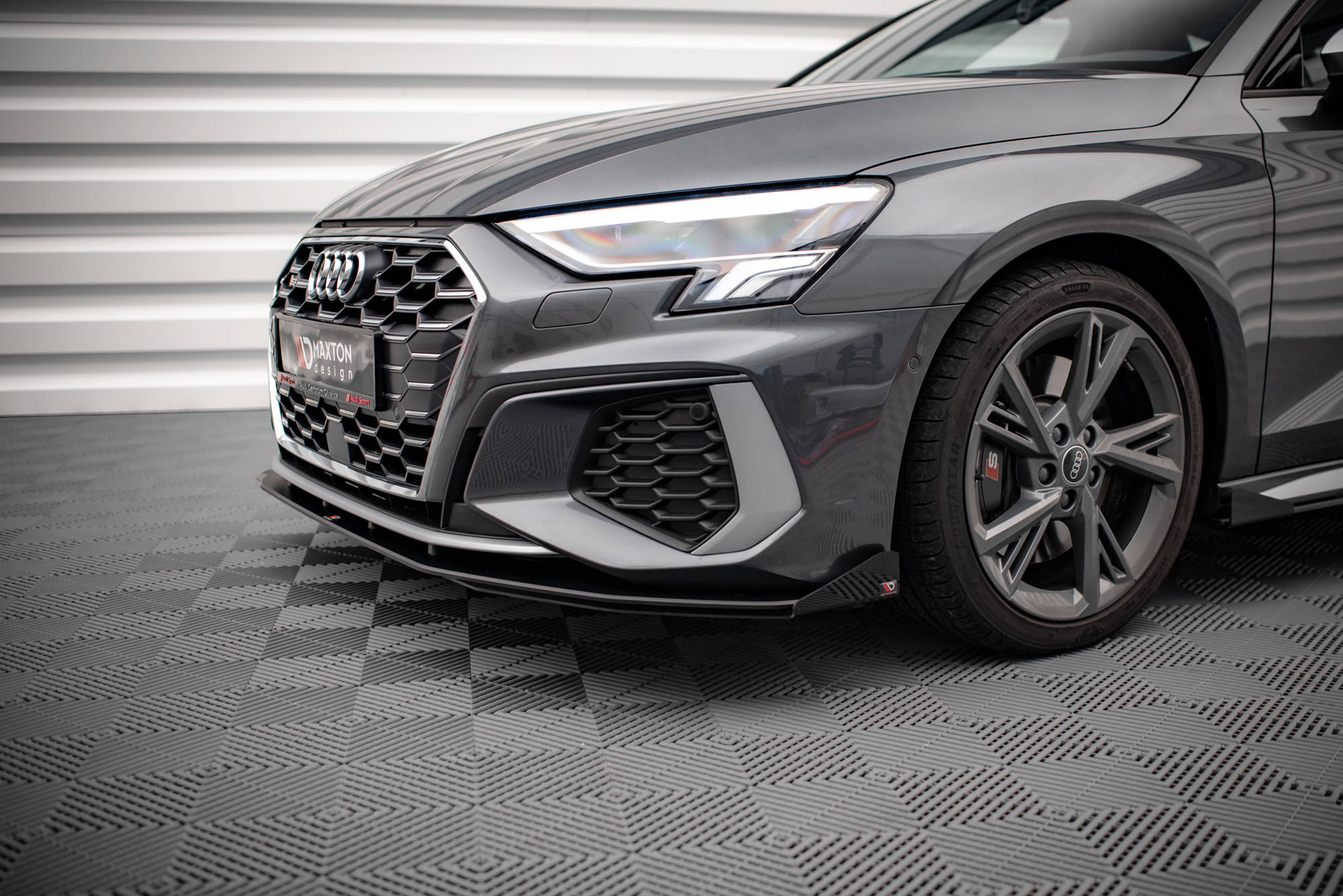 Front Flaps Audi S3 / A3 S-Line 8Y - 2