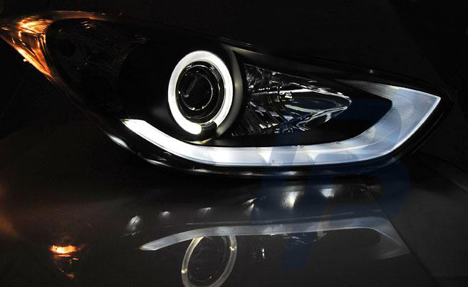 HEADLIGHTS HYUNDAI ELANTRA 11.10- BLACK DAYLIGHT LED - 3
