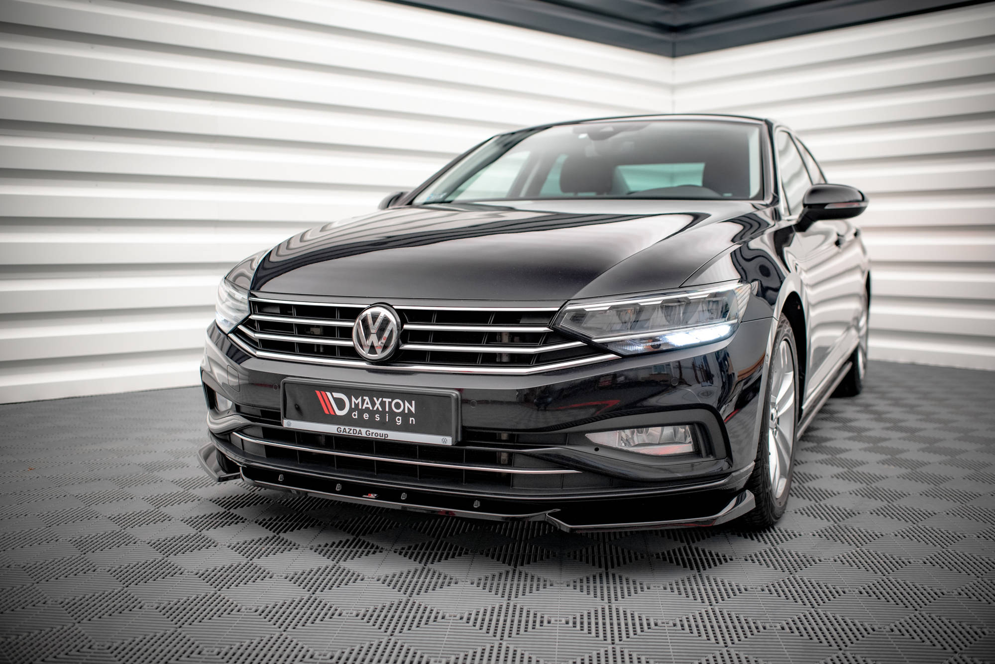 Front Splitter V.1 VW Passat B8 Facelift - 3