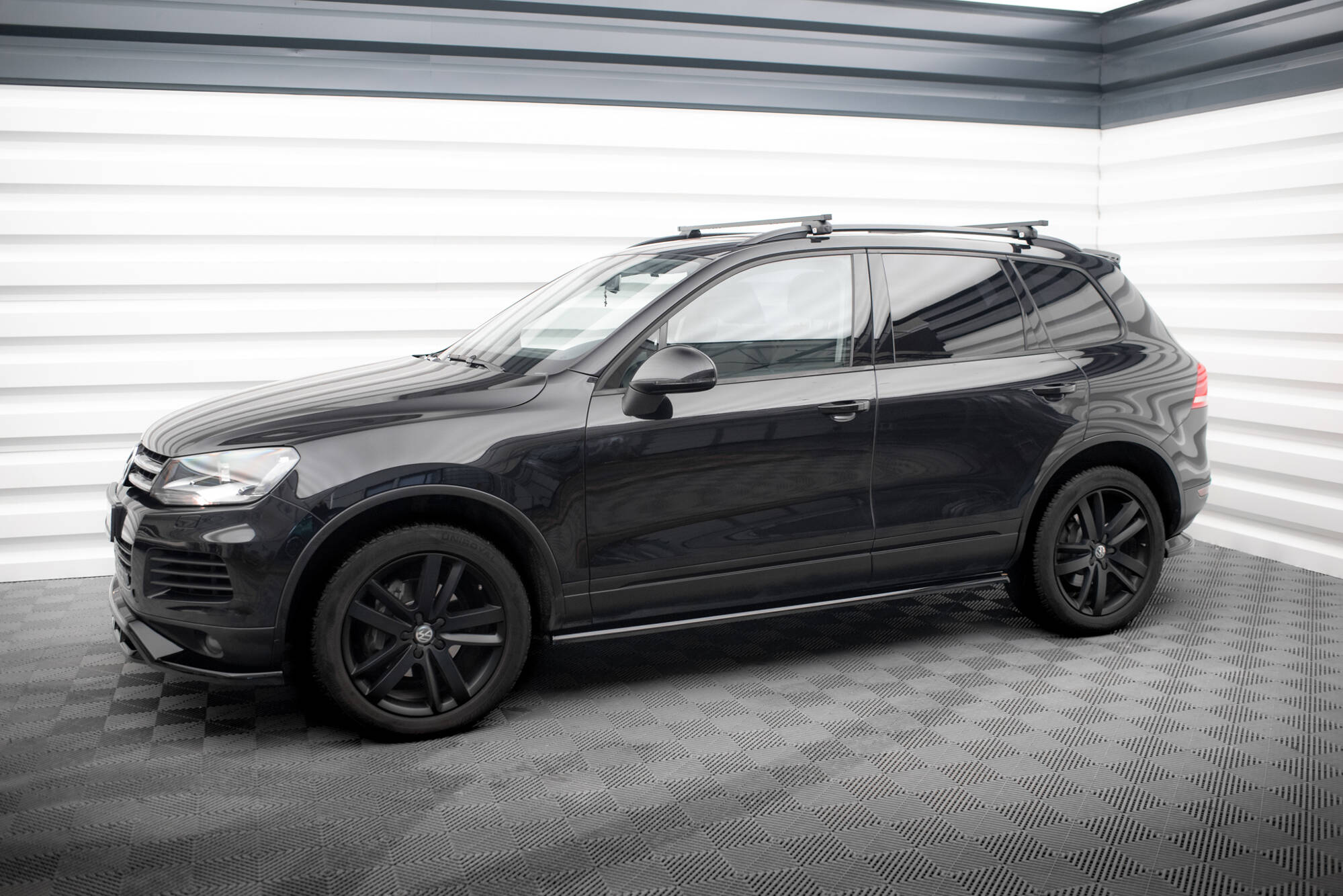 Side Skirts Diffusers Volkswagen Touareg Mk2 - 2