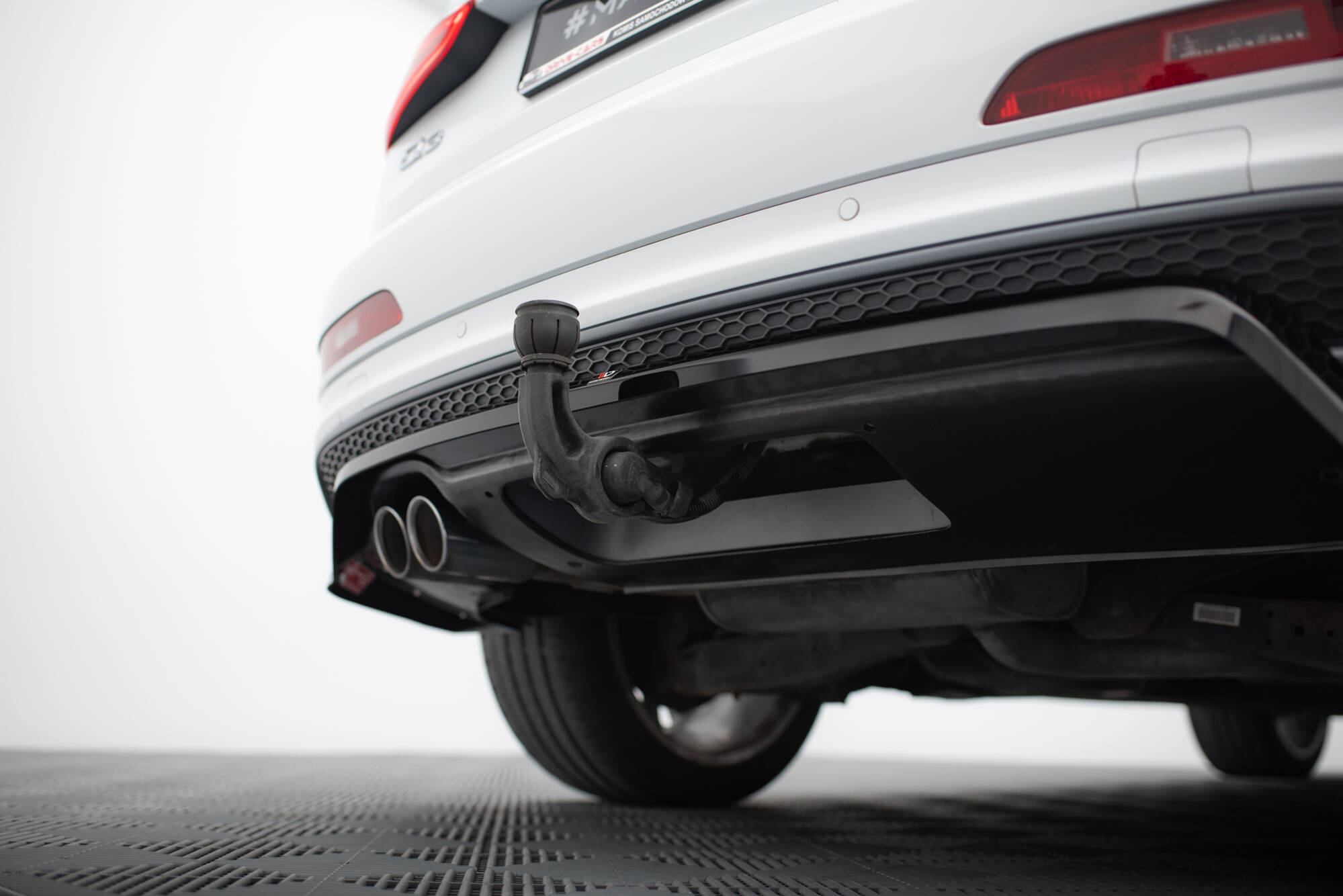 Rear Splitter (Vertical Bars) Audi Q3 S-Line 8U - 5