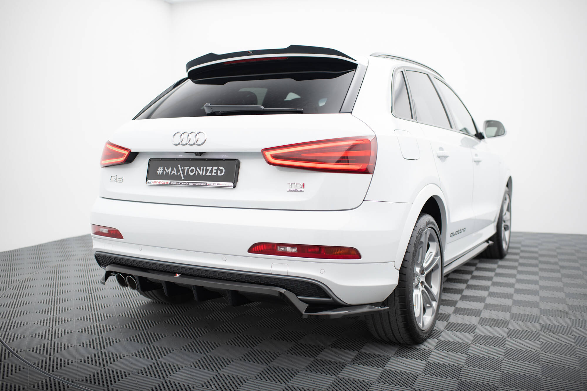 Rear Splitter (Vertical Bars) Audi Q3 S-Line 8U - 7