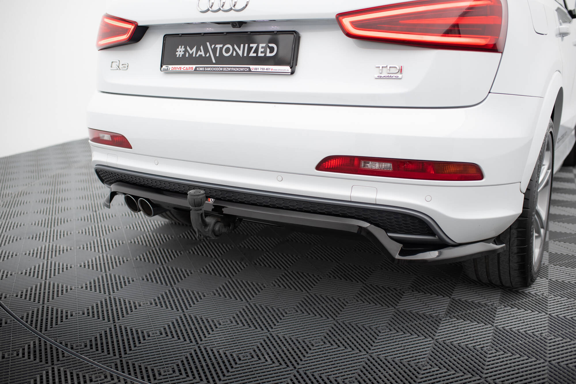 Rear Splitter (Vertical Bars) Audi Q3 S-Line 8U - 3