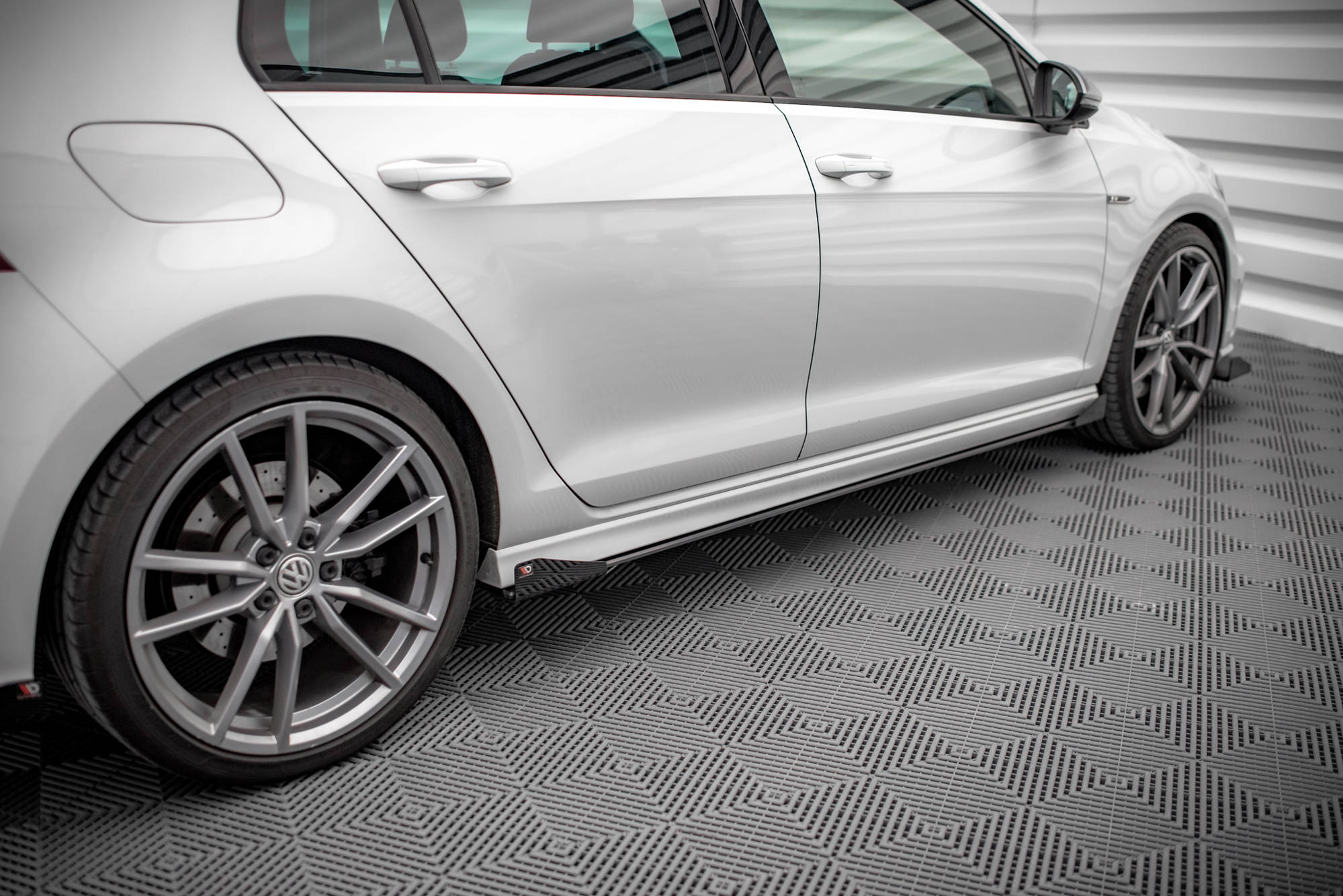Side Flaps VW Golf R Mk7 - 2