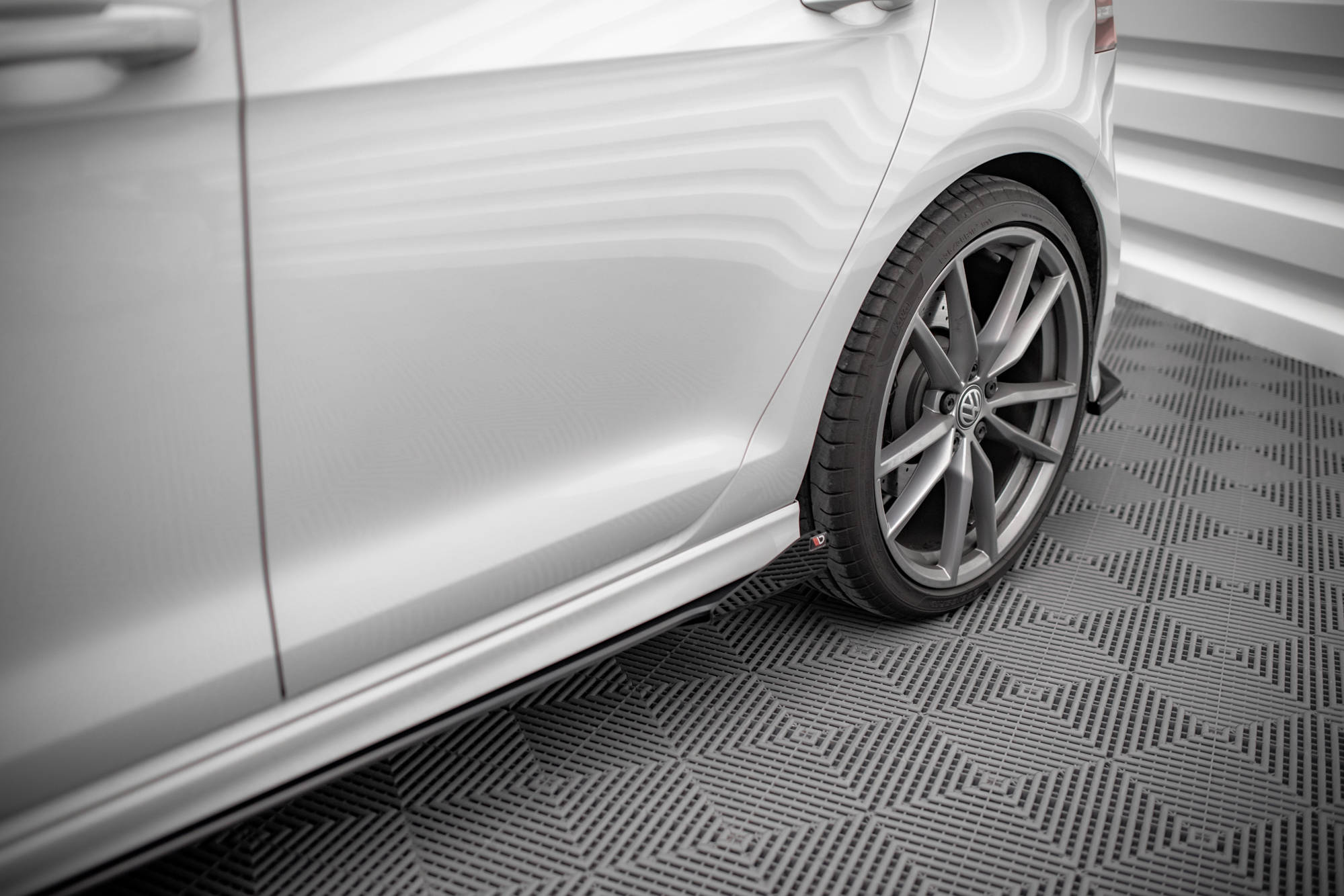 Side Flaps VW Golf R Mk7 - 3