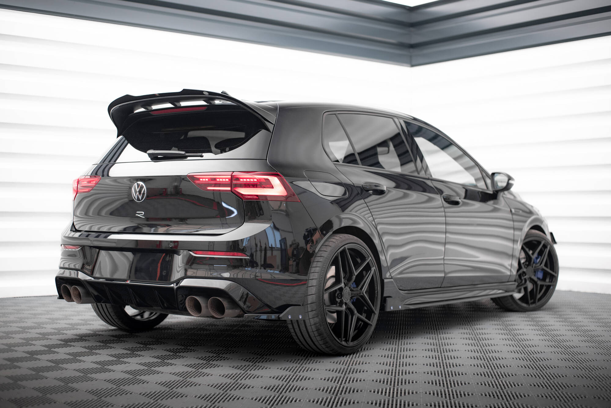 Rear Side Splitters V.5 + Flaps Volkswagen Golf R Mk8 - 2