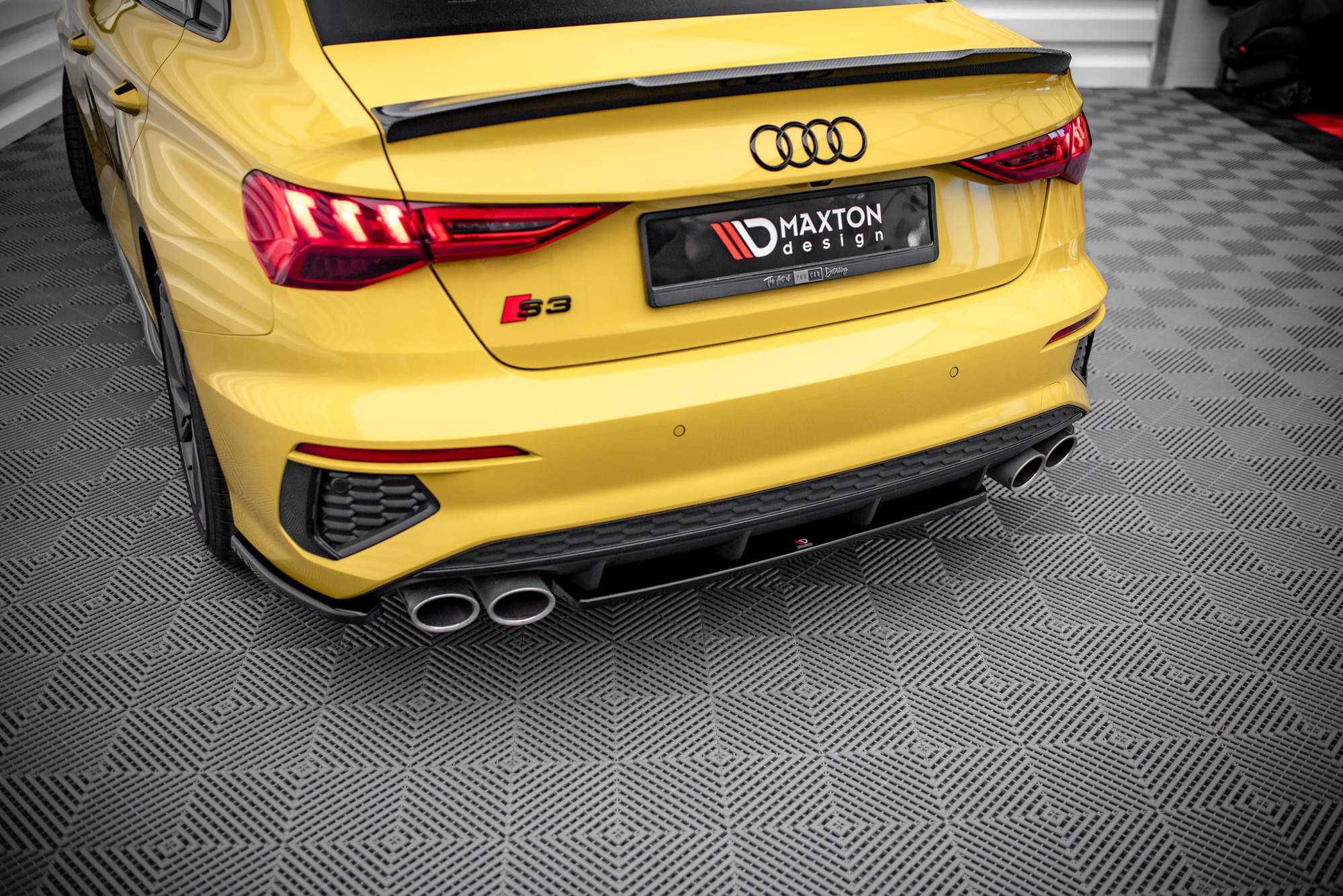 Central Rear Splitter Audi S3 Sedan 8Y - 4