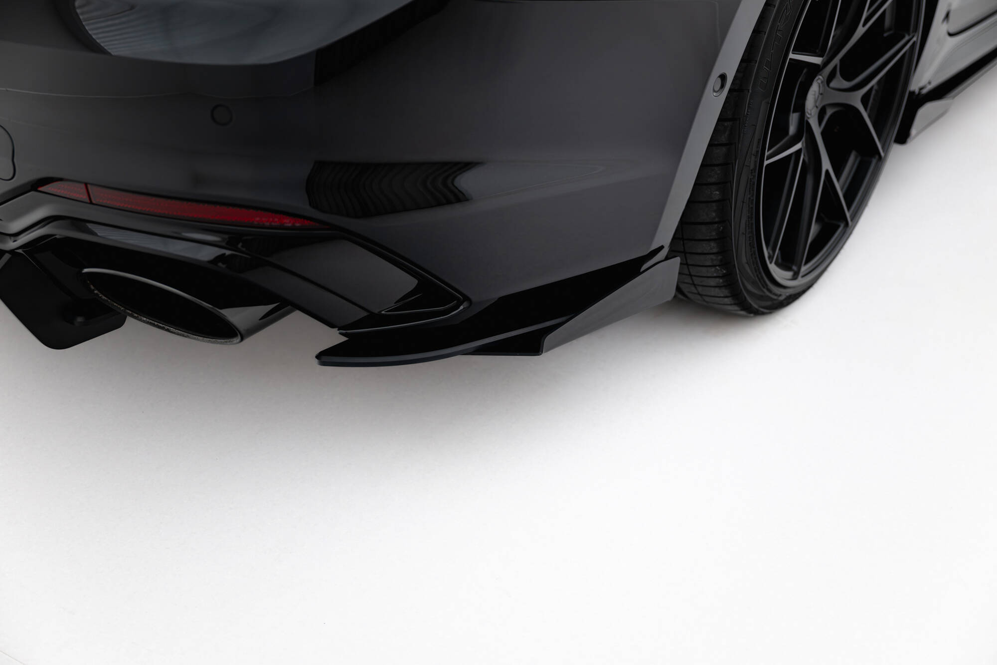 REAR SIDE FLAPS SUITABLE FOR AUDI RS5 COUPE / SPORTBACK F5 – MAXTON DESIGN - 2