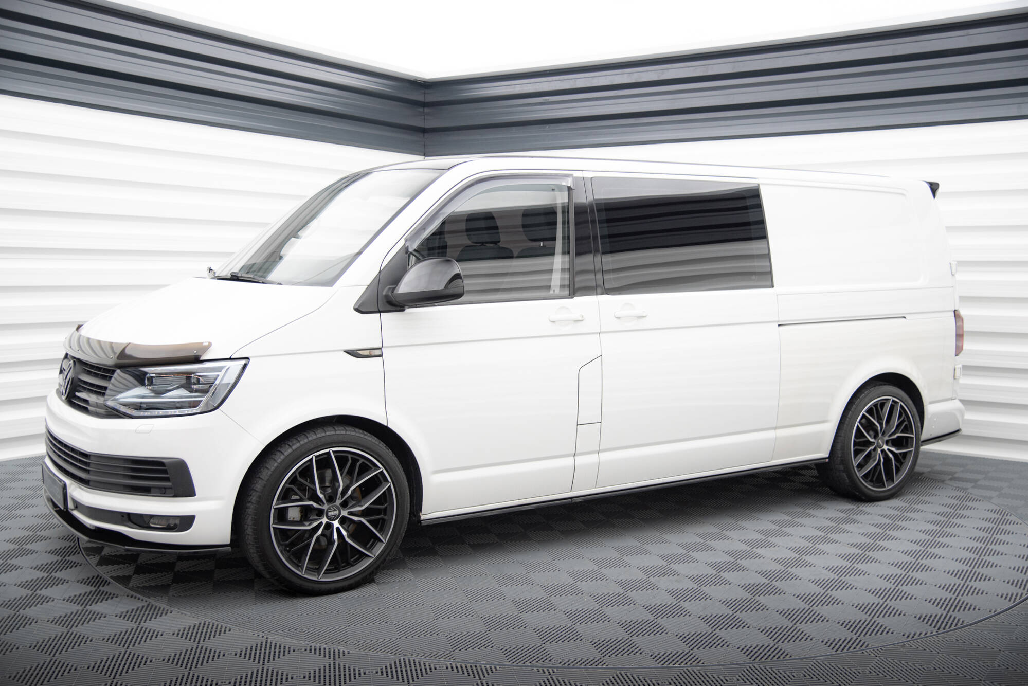 Side Skirts Diffusers Volkswagen T6 Long Facelift - 2