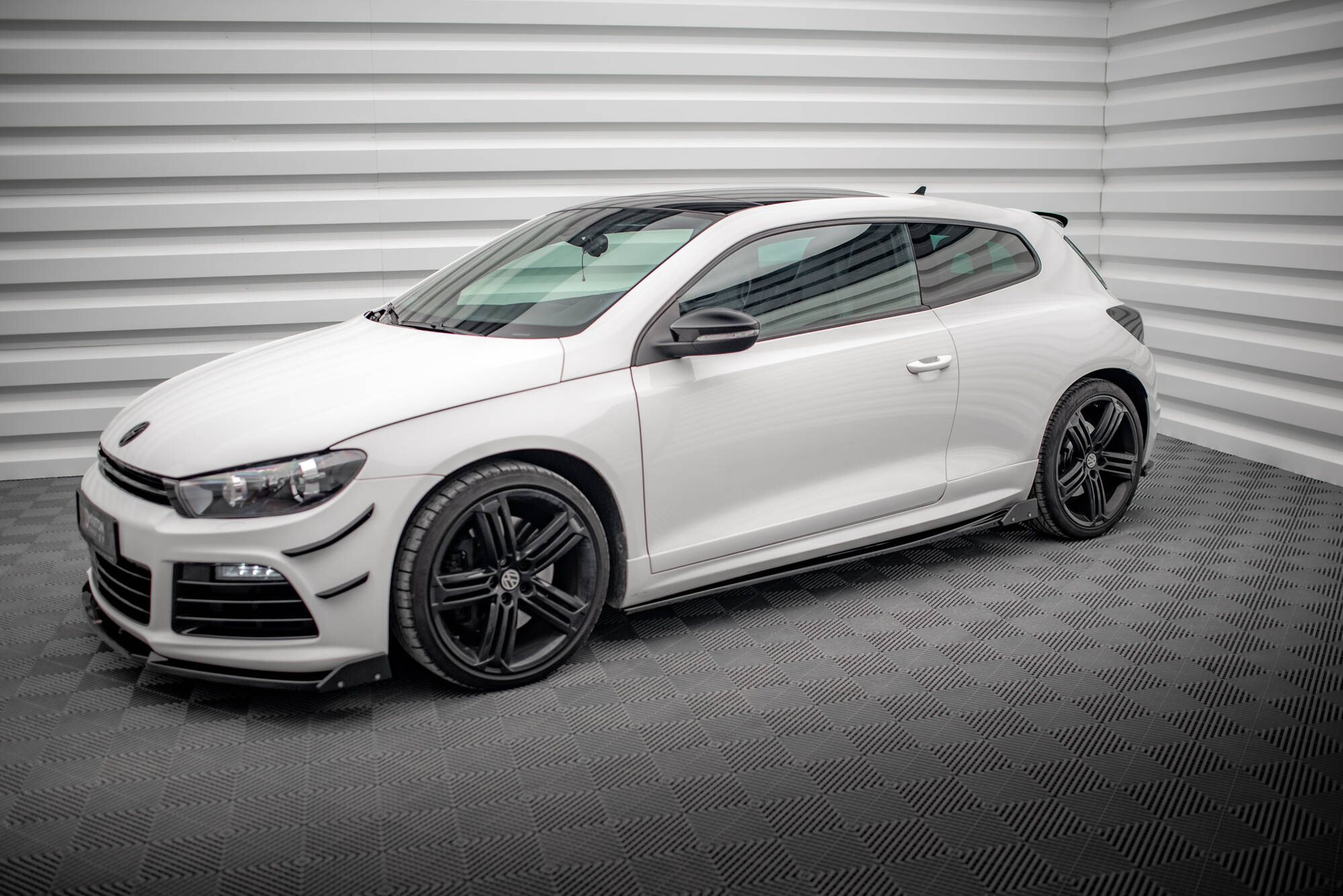 Side Skirts Diffusers V.2 + Flaps Volkswagen Scirocco R Mk3 - 6