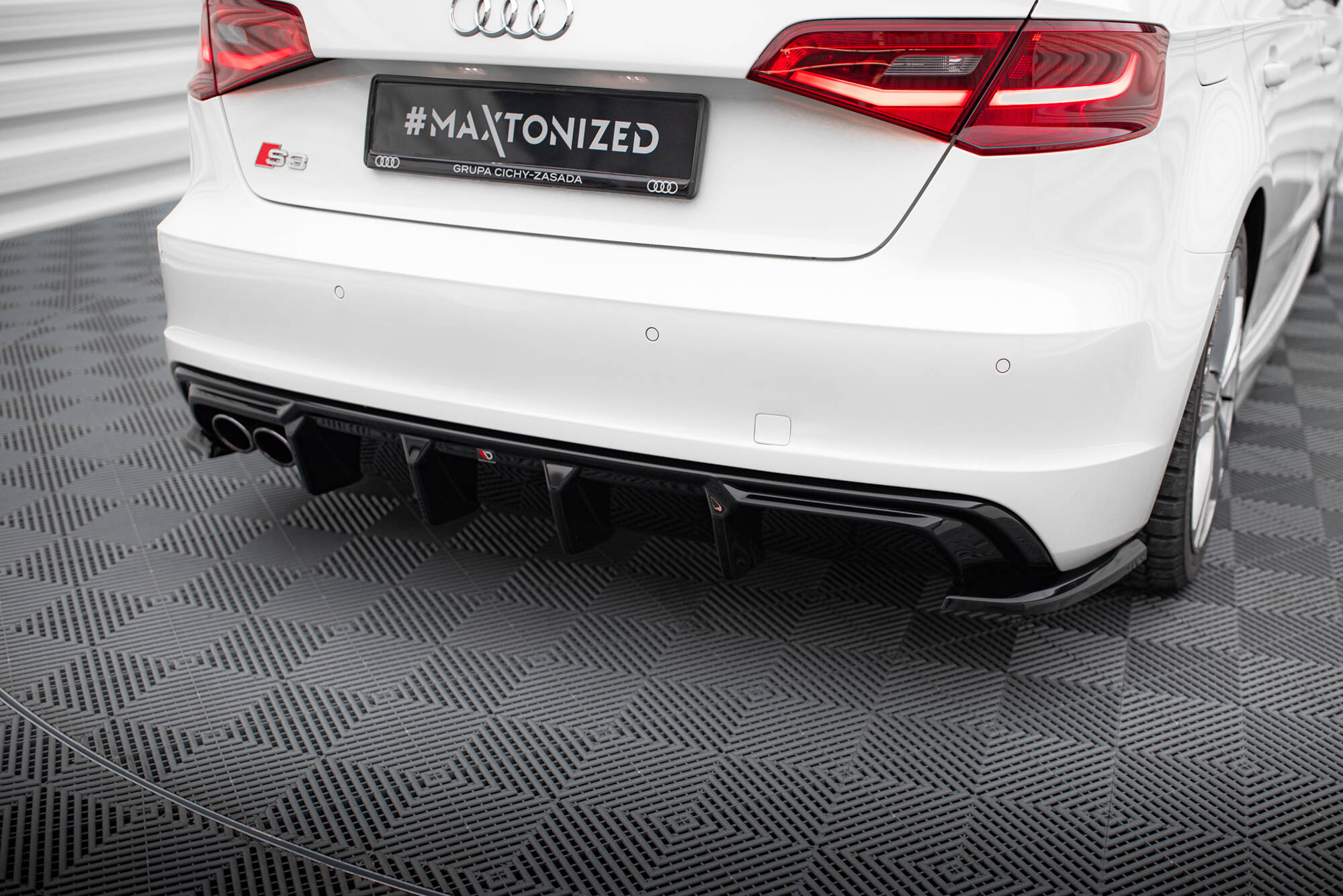 REAR VALANCE SUITABLE FOR AUDI A3 S-LINE SPORTBACK 8V (VERSION WITH DUAL EXHAUSTS TIPS ON ONE SIDE) – MAXTON DESIGN