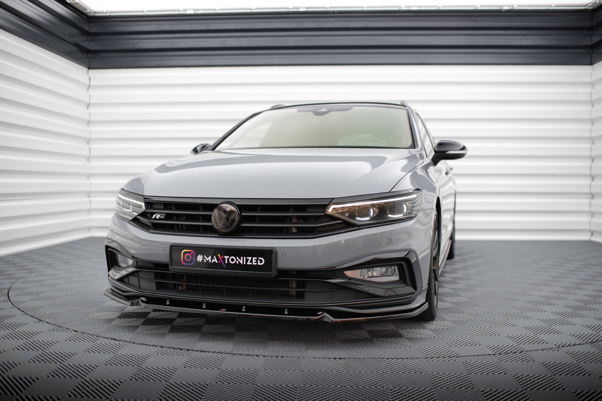 Front Splitter V.1 Volkswagen Passat R-Line B8 Facelift - 4