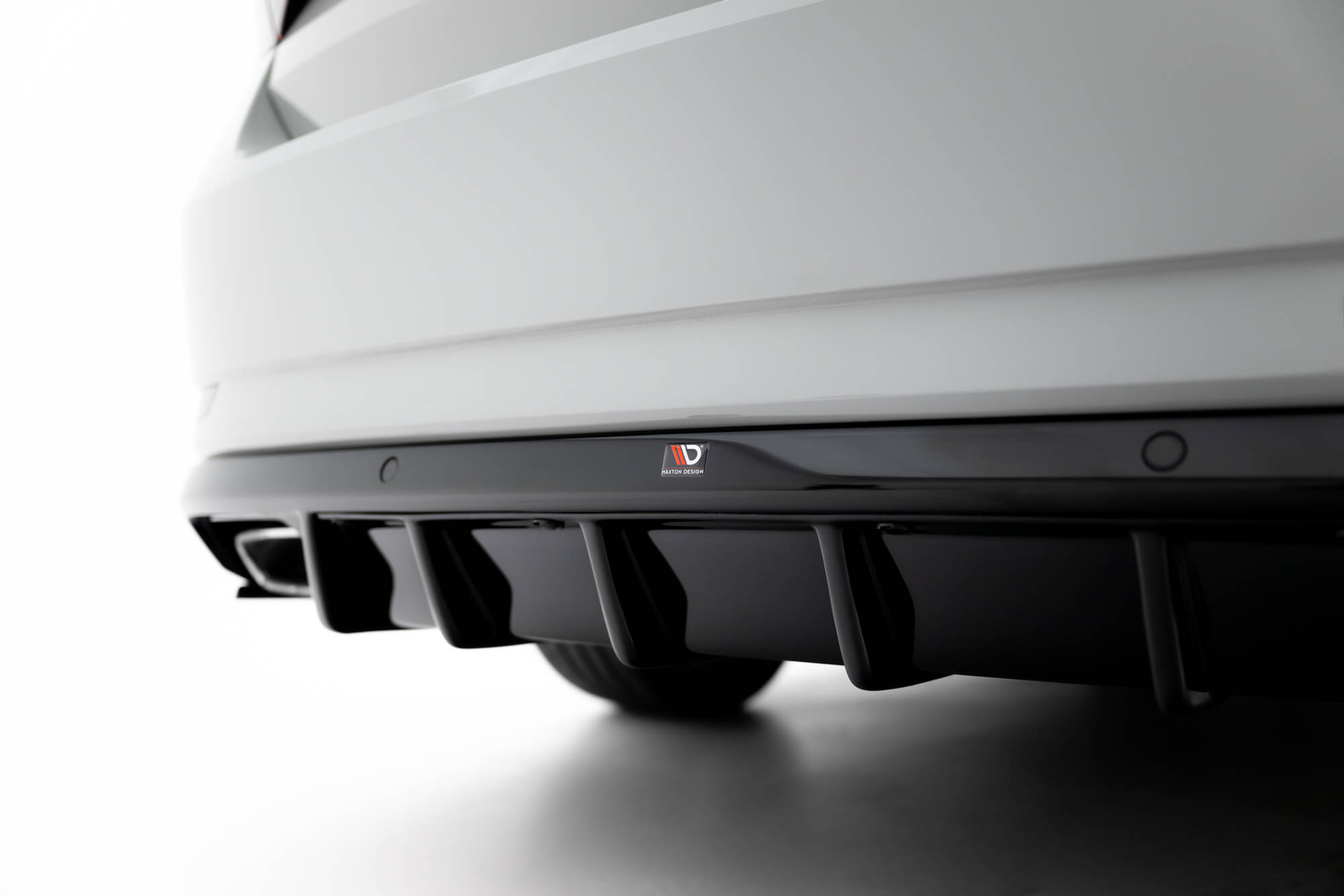 REAR VALANCE V.2 SUITABLE FOR SKODA SUPERB LIFTBACK / COMBI MK3 – MAXTON DESIGN - 3
