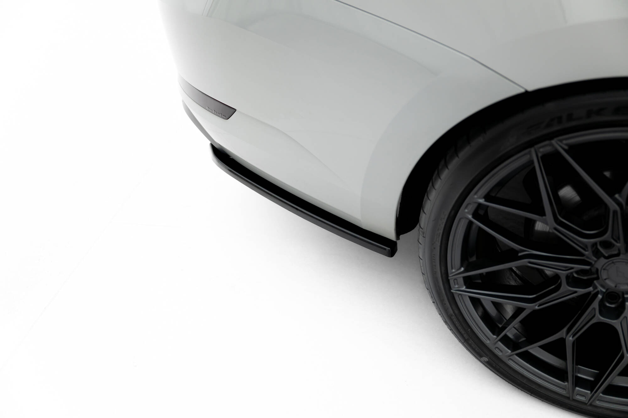 REAR SIDE SPLITTERS V.2 SUITABLE FOR SKODA SUPERB LIFTBACK / COMBI MK3 – MAXTON DESIGN - 5