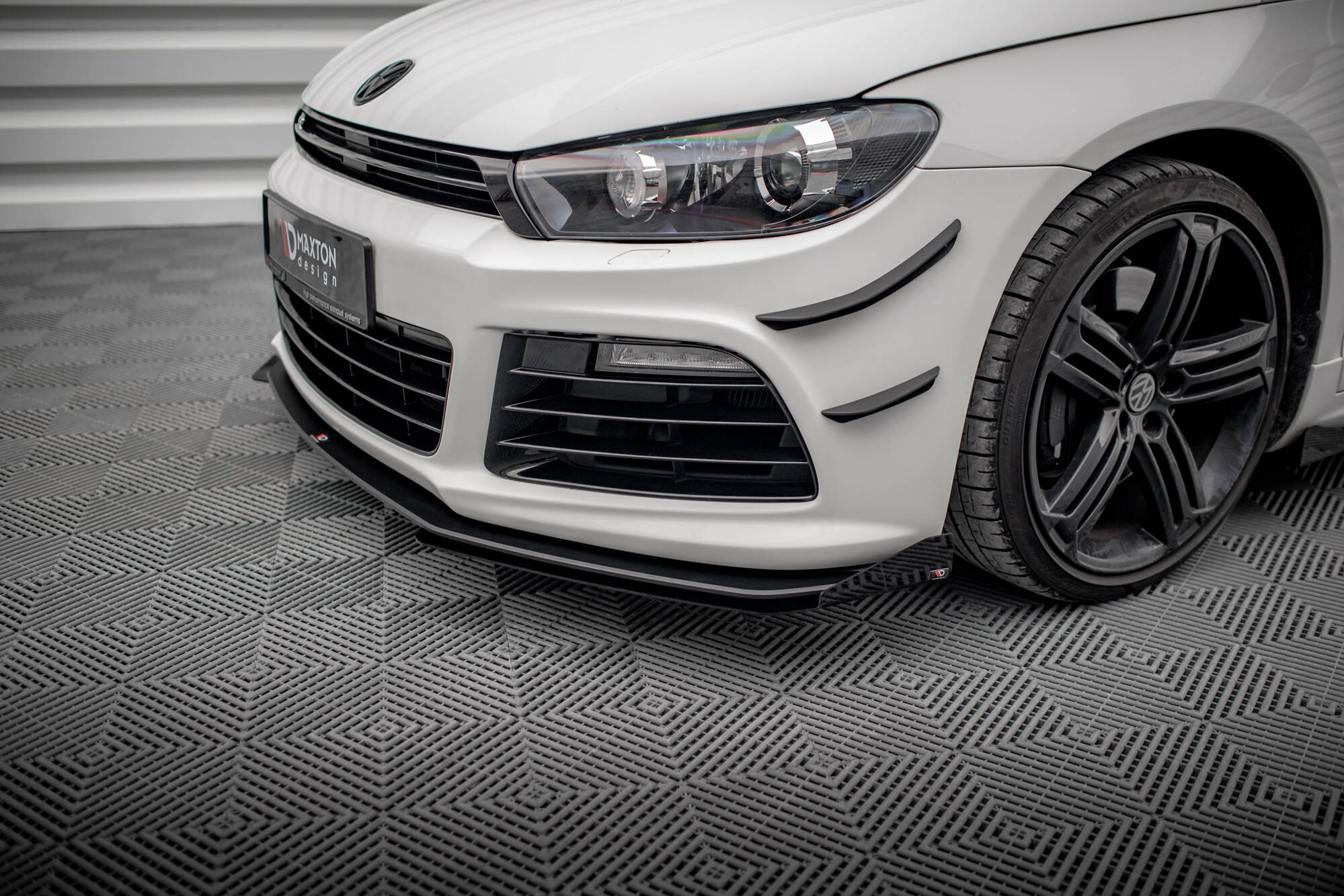 Front Flaps Volkswagen Scirocco R Mk3 - 3