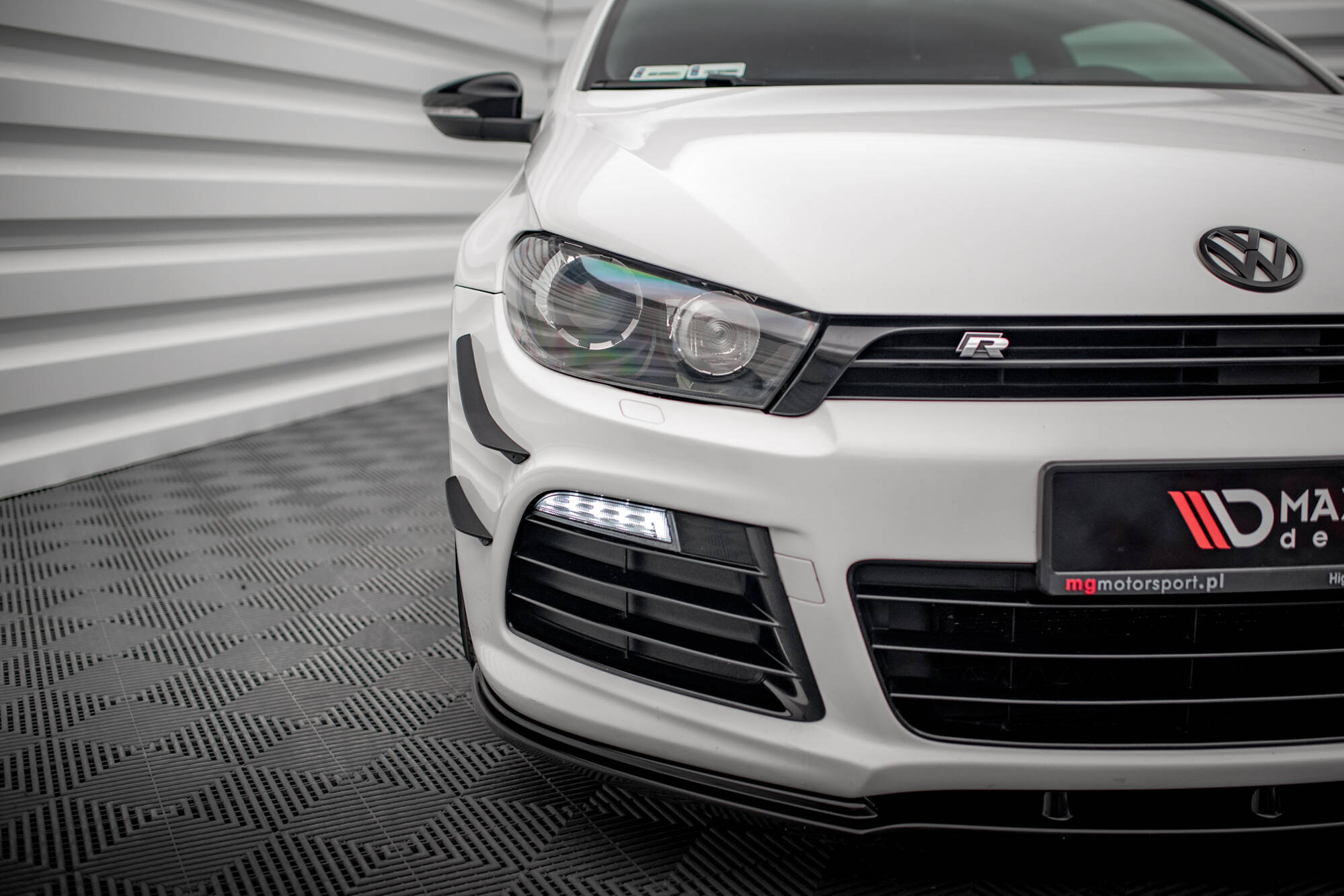 Front Bumper Wings (Canards) Volkswagen Scirocco R Mk3 - 2