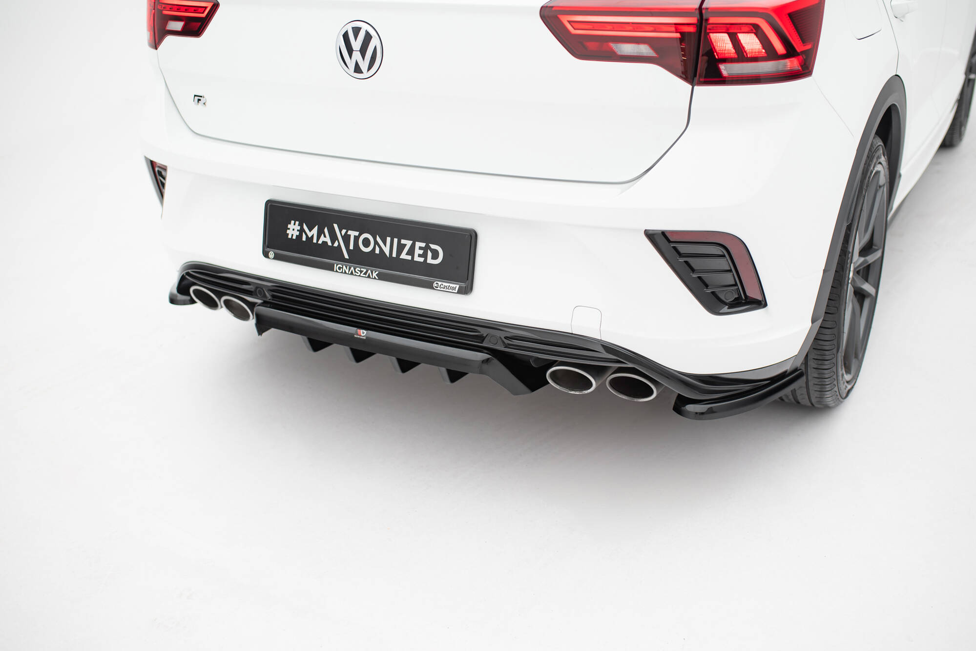 Central Rear Splitter (Vertical Bars) Volkswagen T-Roc R Mk1 - 2