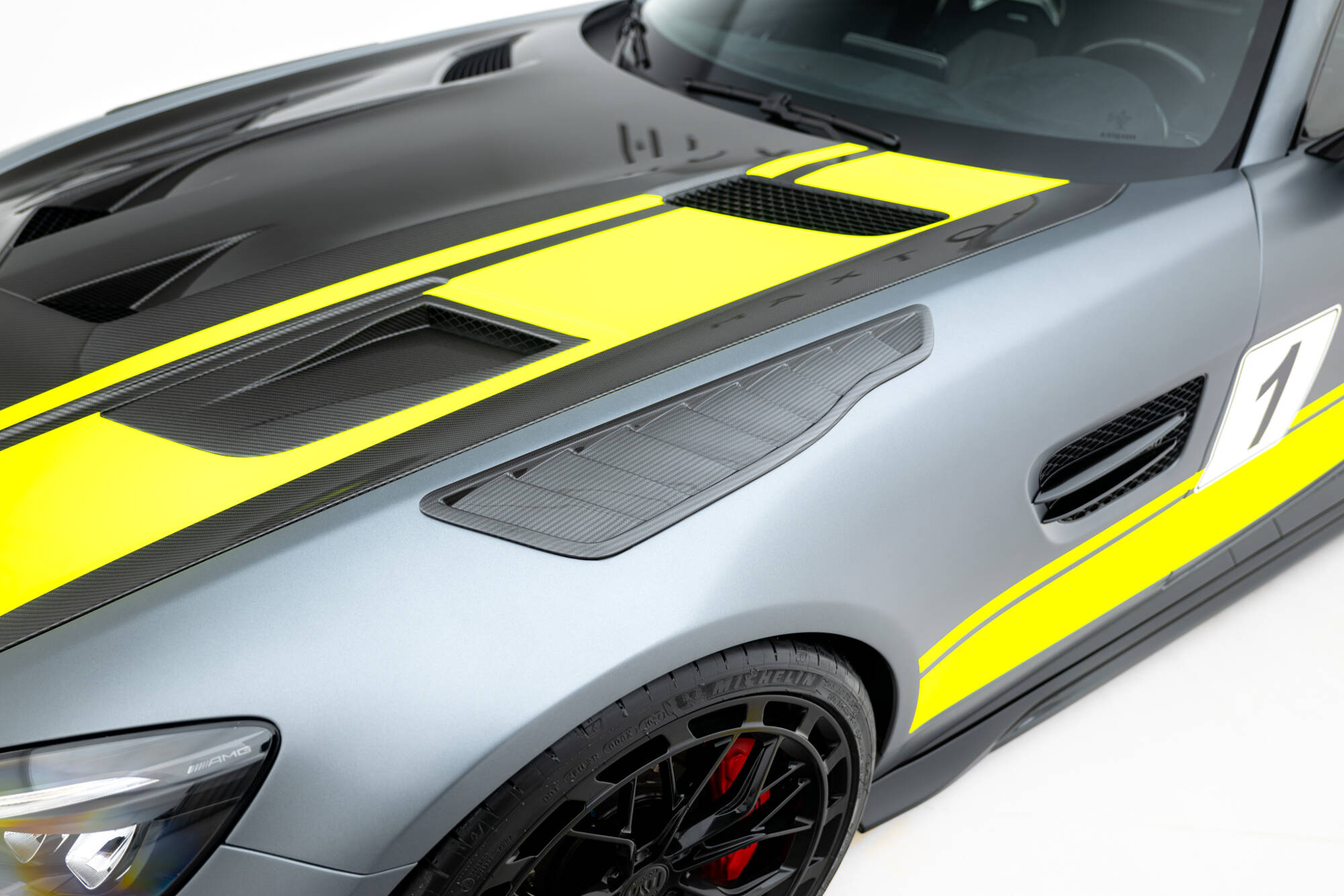 PREPREG CARBON FRONT FENDER SIDE VENTS SUITABLE FOR MERCEDES-AMG GT C C190 FACELIFT – MAXTON DESIGN - 5