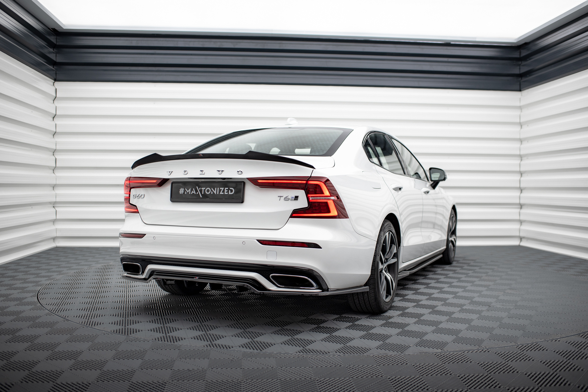 Spoiler CAP Volvo S60 R-Design Mk3 - 2