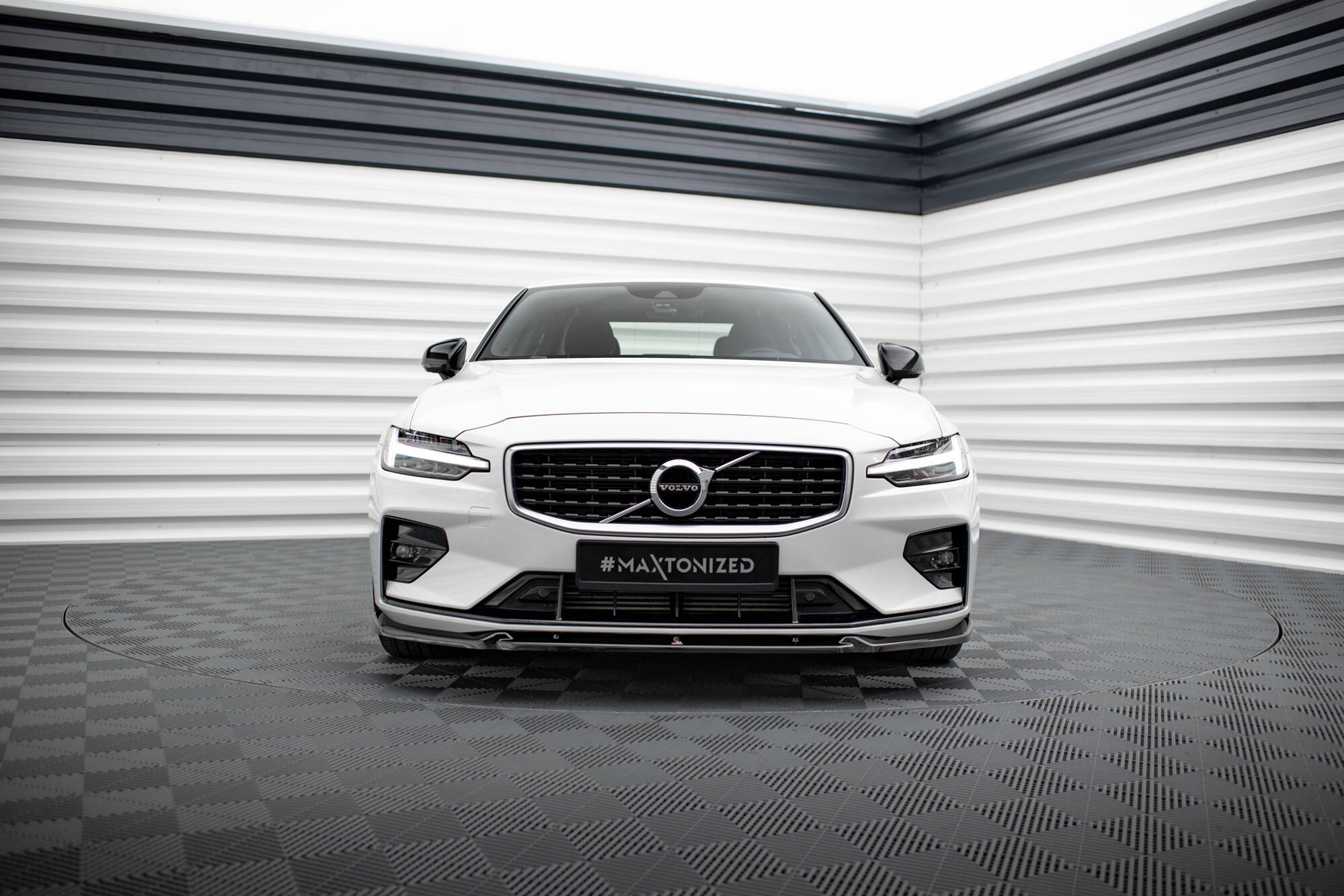 Front Splitter V.1 Volvo S60 / V60 R-Design Mk3 - 2