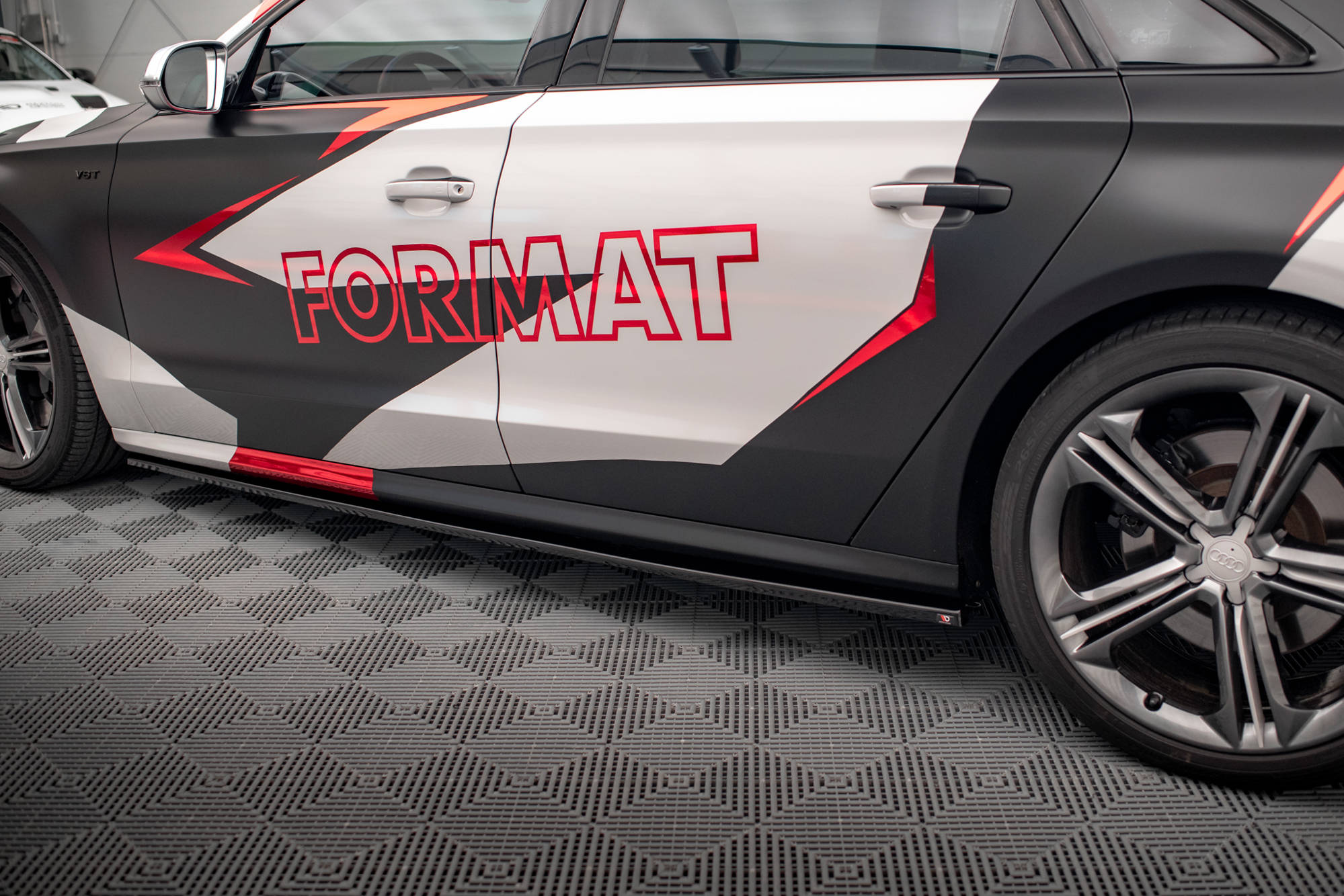 Side Skirts Diffusers V.1 Audi S8 D4 - 3