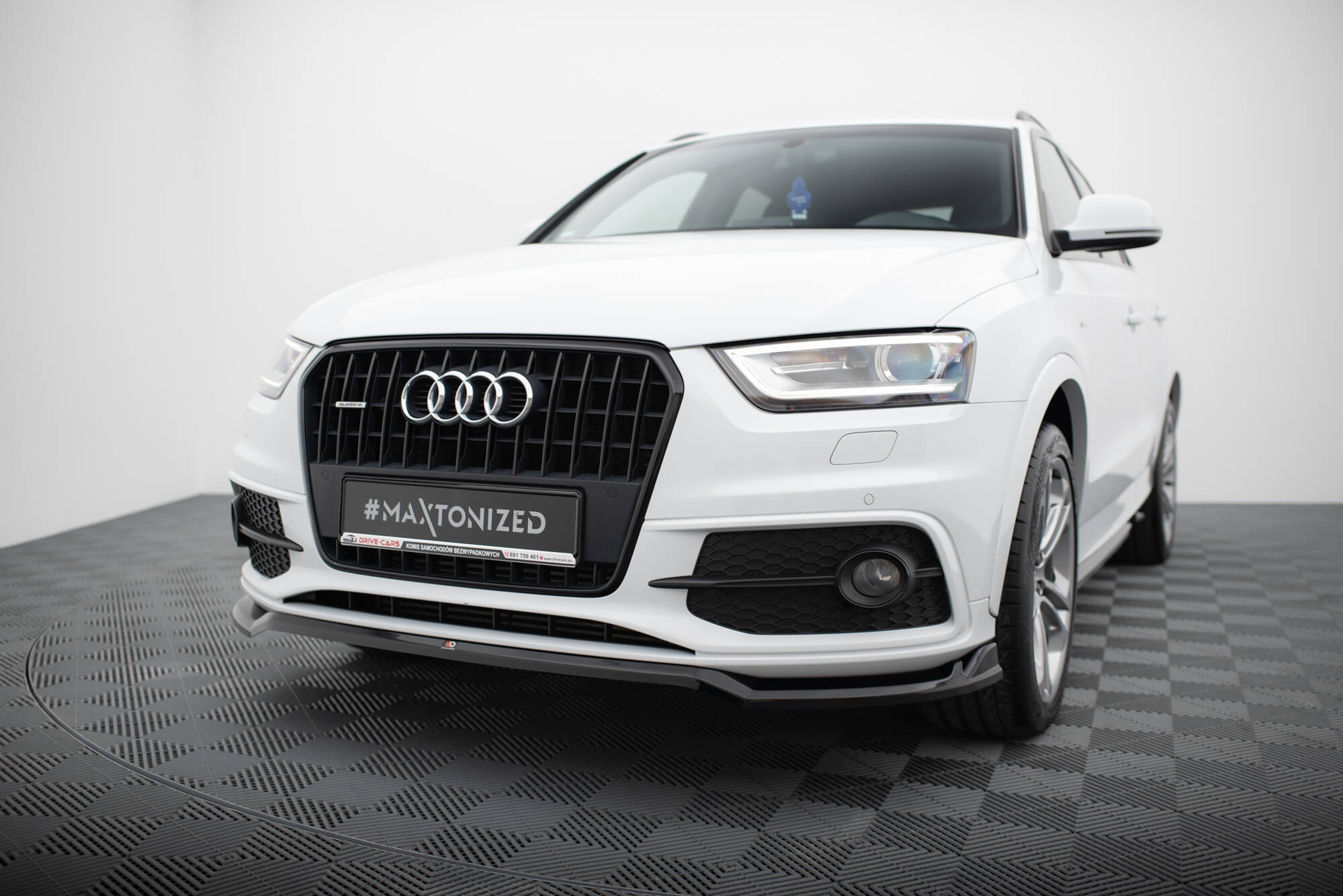 Front Splitter V.2 Audi Q3 S-Line 8U - 3
