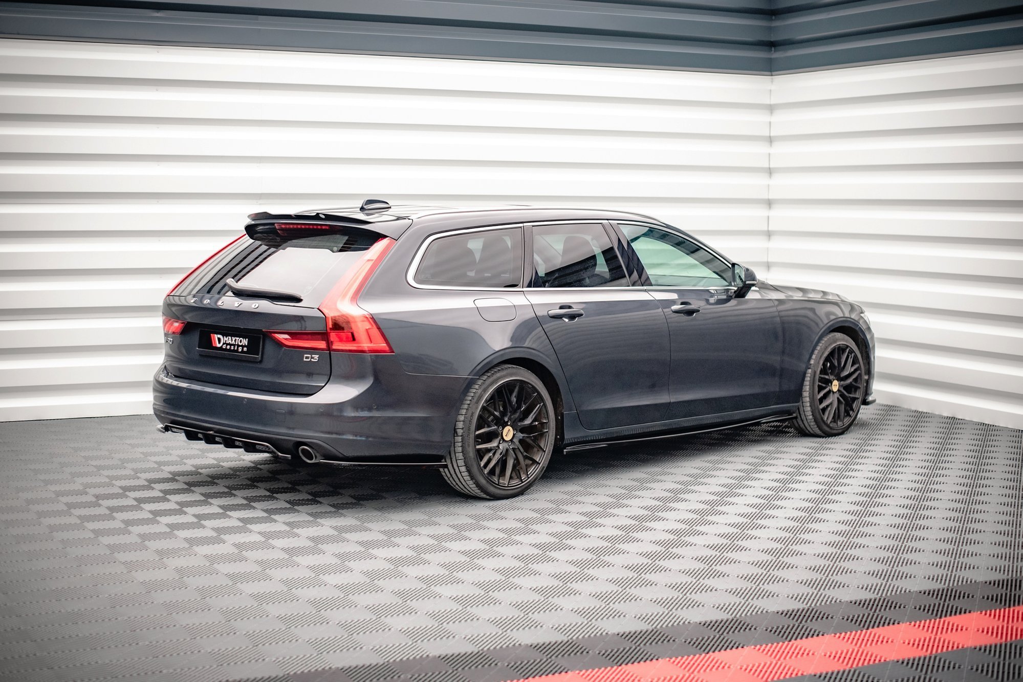 Central Rear Splitter V.1 (Vertical Bars) Volvo V90 Mk2 - 3